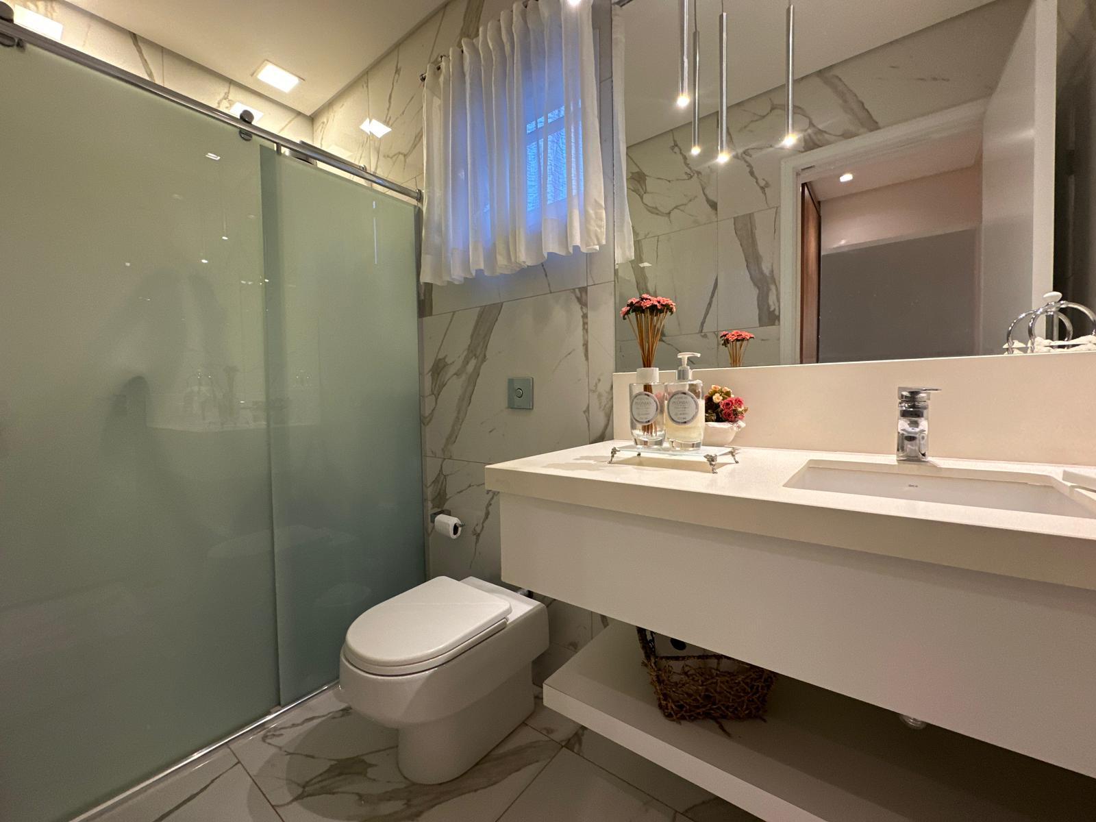 250eaefa-d708-4399-8b8b-6911aa8b4ac8