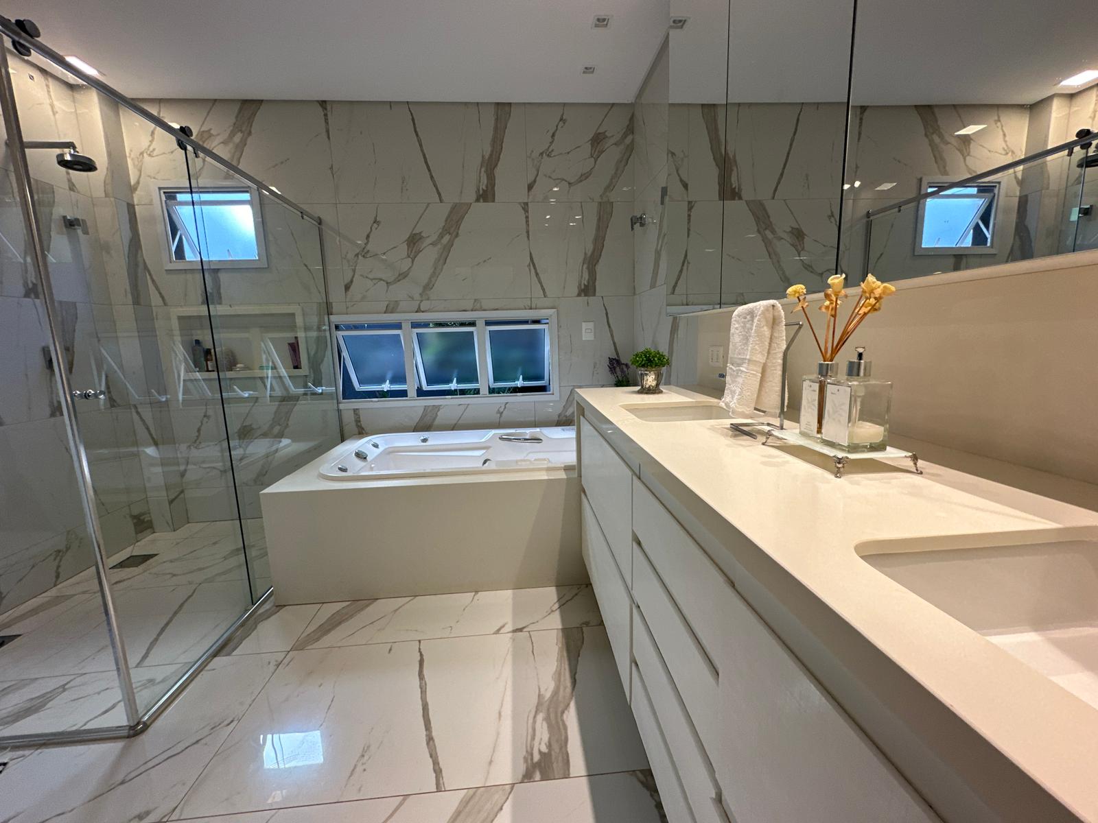 ec62b9c5-3f9c-45ff-b2d9-d93967a9e871