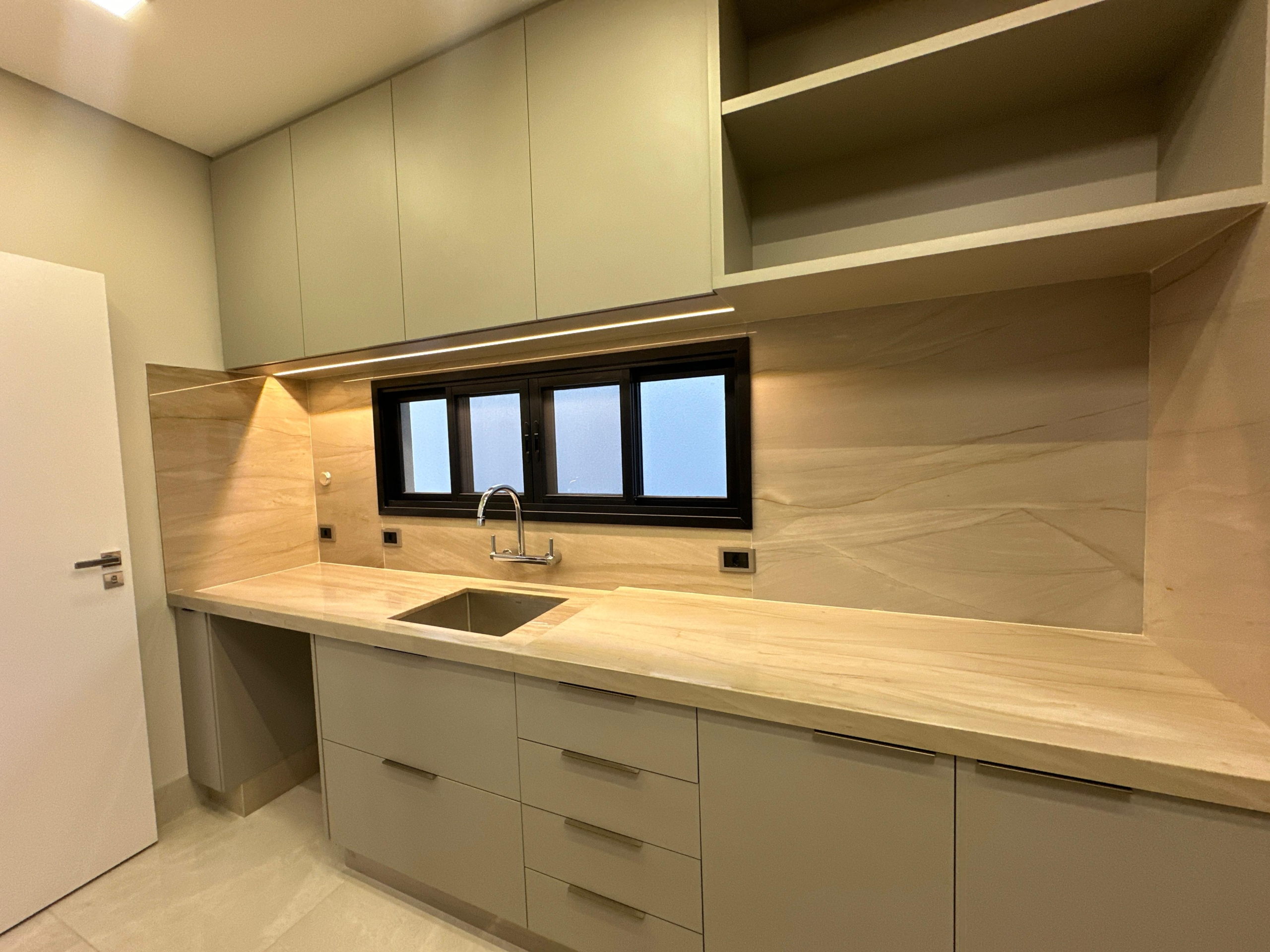 02d5ad05-4922-4737-837d-3b318dad609f