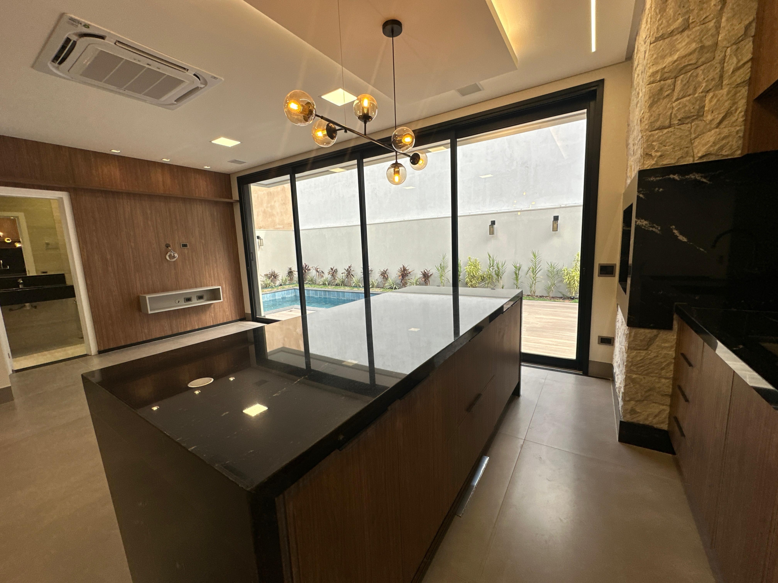 1090a0b9-a2dc-44a8-9292-0ac5fd4d7e10