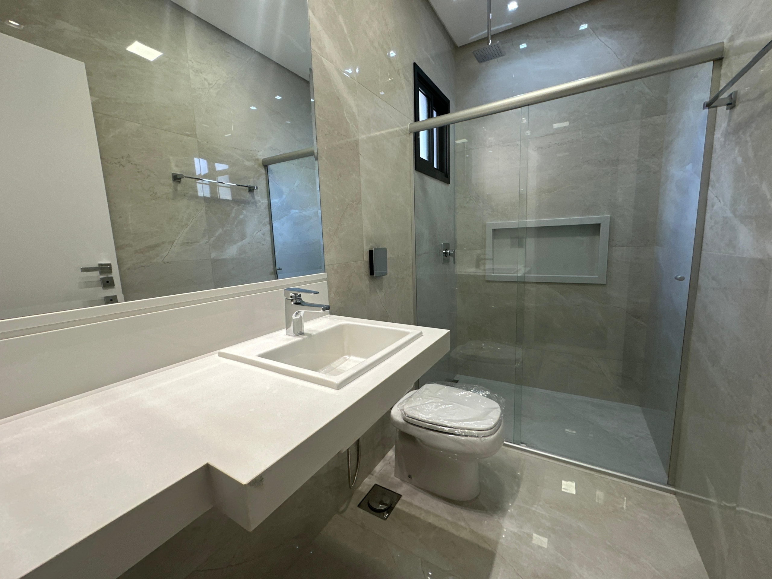 18cc1c2a-c0a2-4a73-a579-446d25da8f10