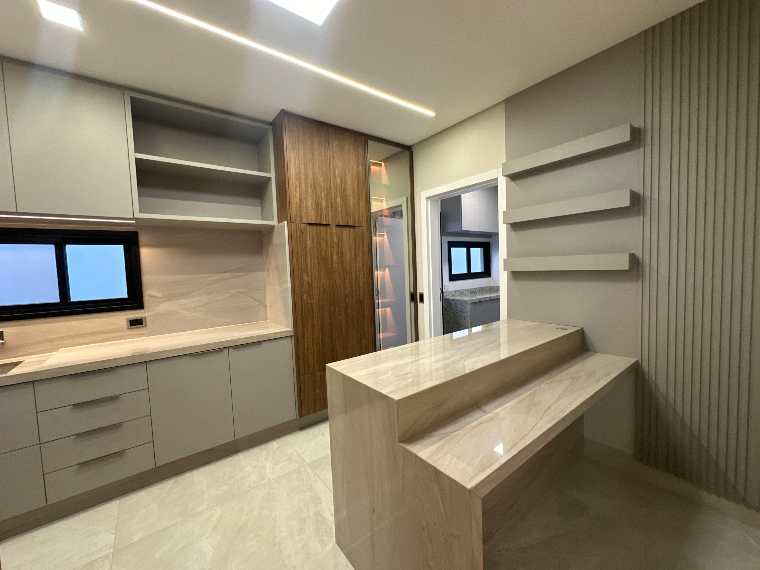 738211db-159b-4276-a676-35dba14c8f72