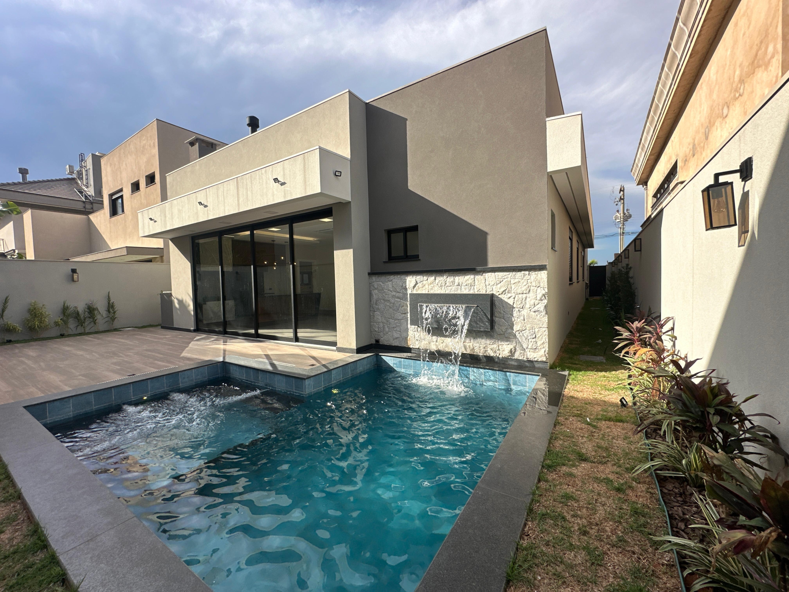 8bd4d493-6f10-4ff9-918a-0416bad03a6b