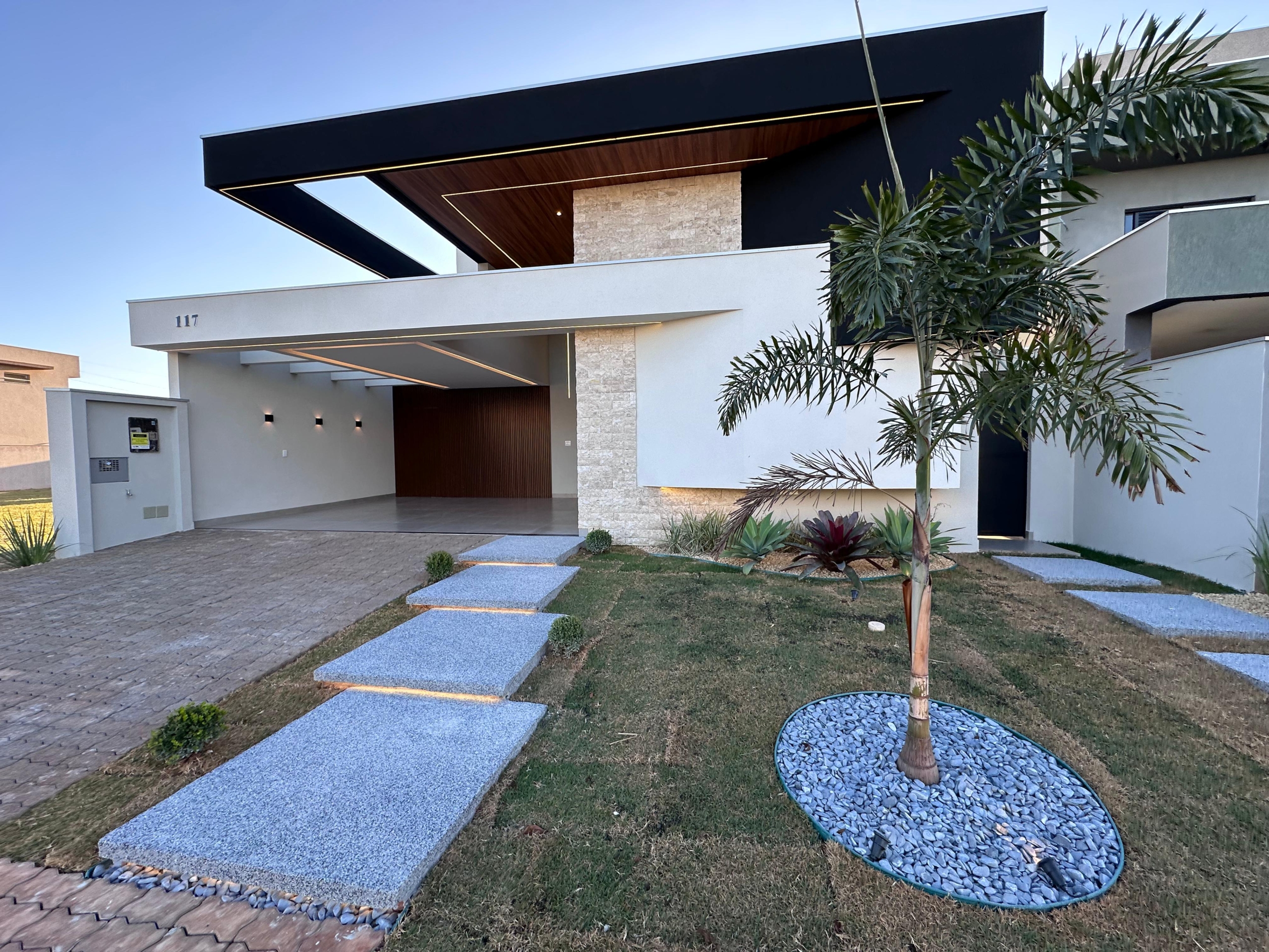 005aa7db-5167-4bdf-9e6a-8ad4ebe94b71