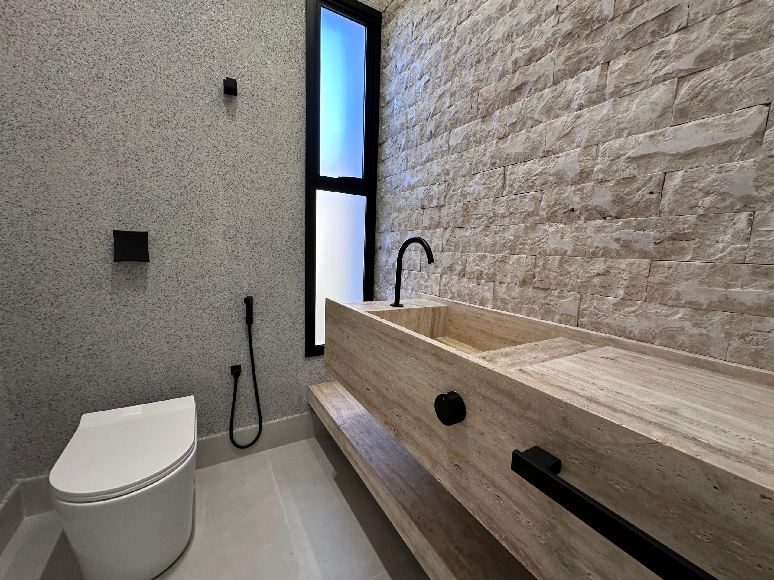 06b67345-9ff8-4200-9112-cf9cf3e204ee