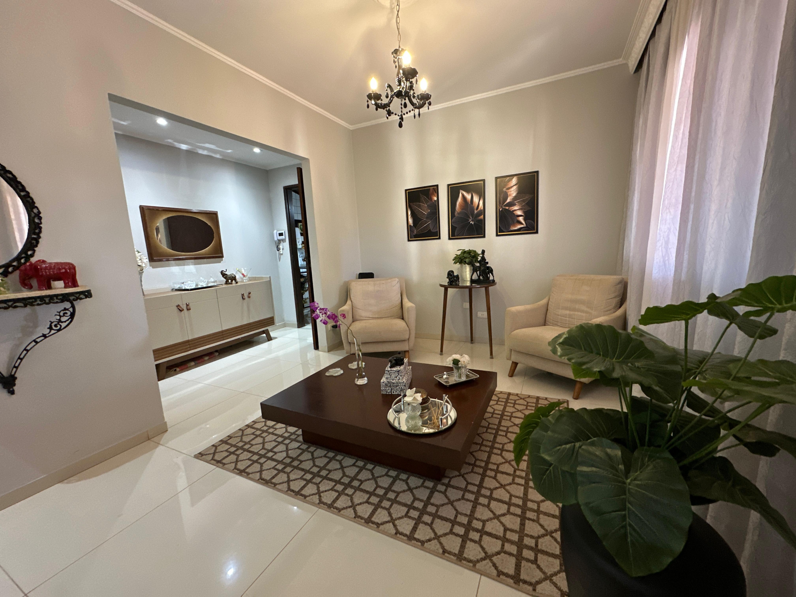 0939d5b4-7cc0-48a7-8dc5-4f156430f09a