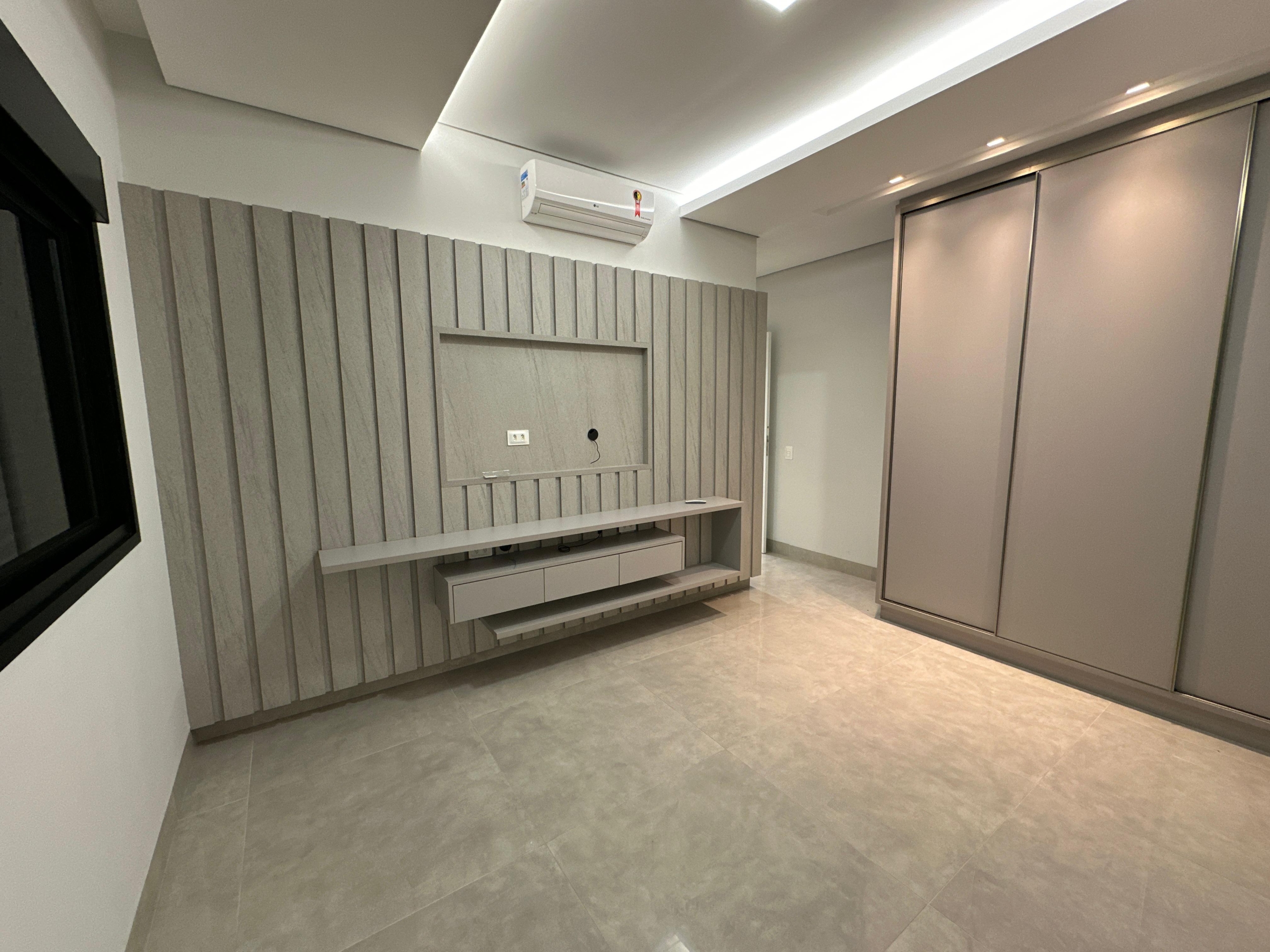 23df69a4-9857-4cd0-806a-b8a4d0fdb31d