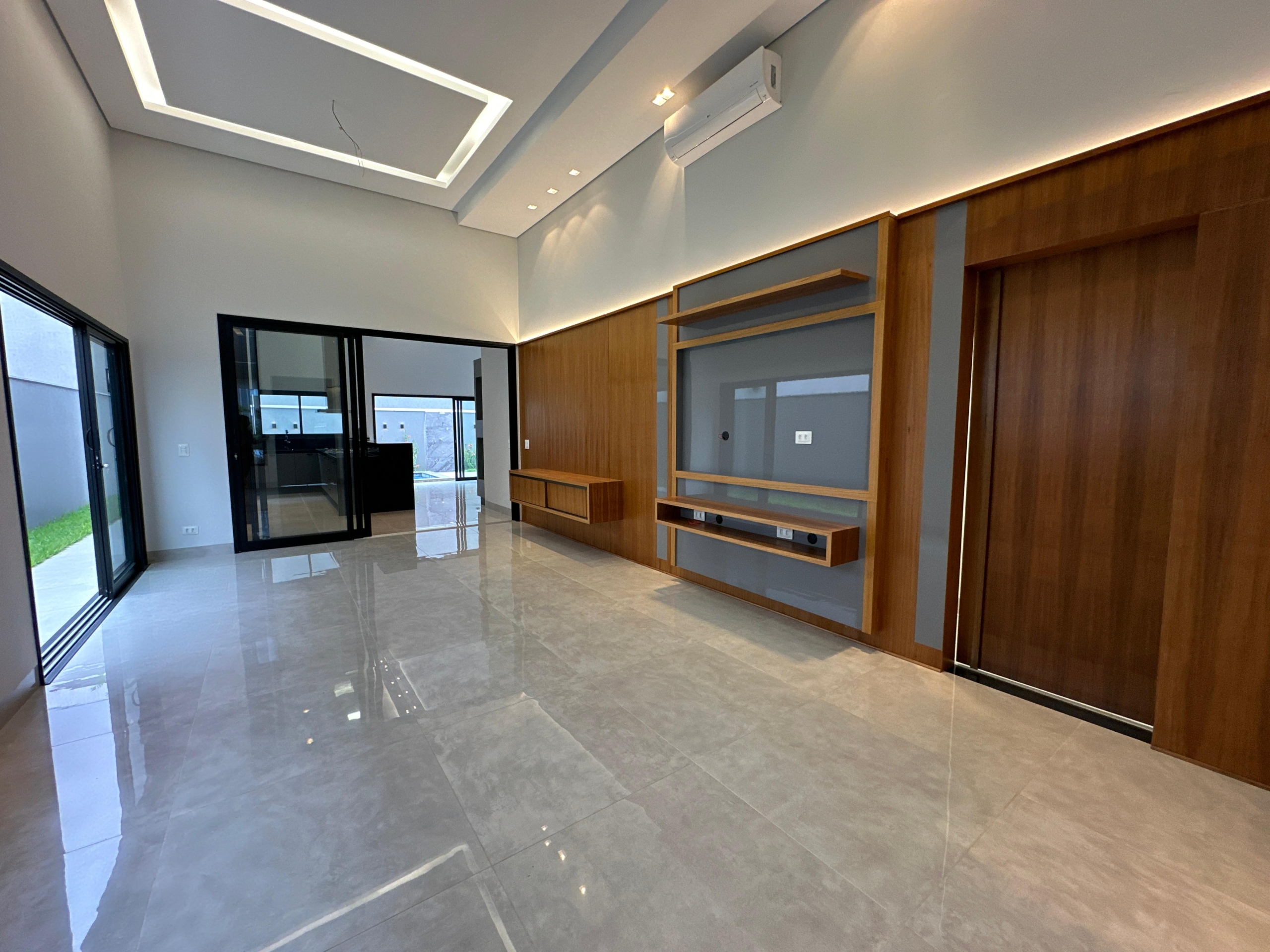 29ab32a1-e6e6-4bd1-b3f0-27886a81c0ed