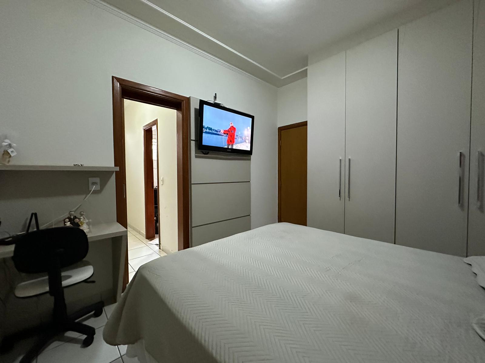 30d18ba0-835e-4a2d-be54-446cf7558dac