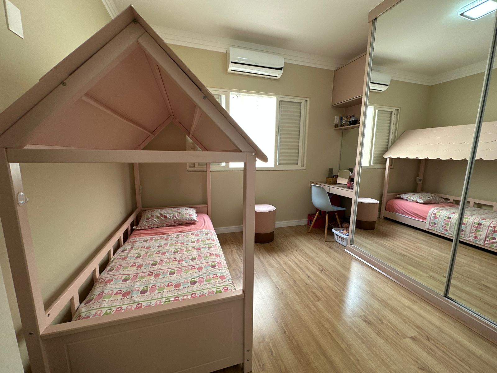 31fbd5e7-deaf-4a17-820c-a4496d6a41b5