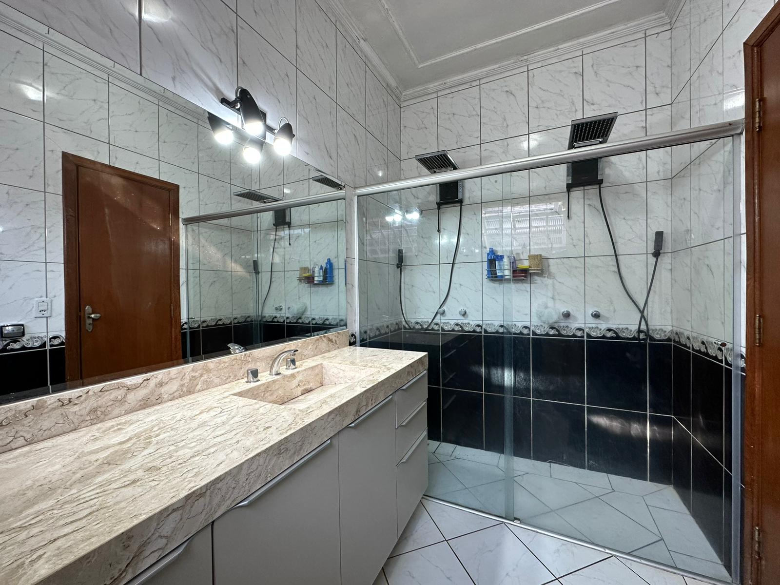 36e2dcdb-29cc-48a4-b430-9fa77526582c