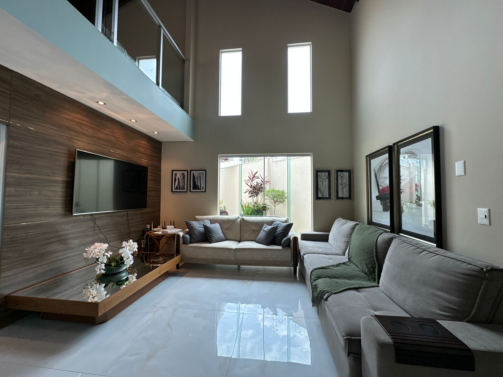 3f542875-150a-4a4c-a8b7-cc849baaaaab