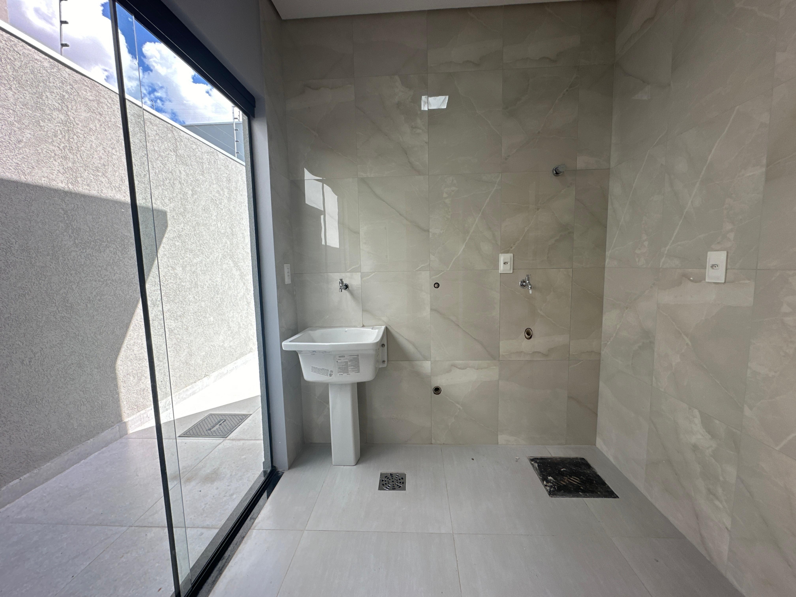 6b55001a-3023-4a37-83d3-cd2eb2237f3b