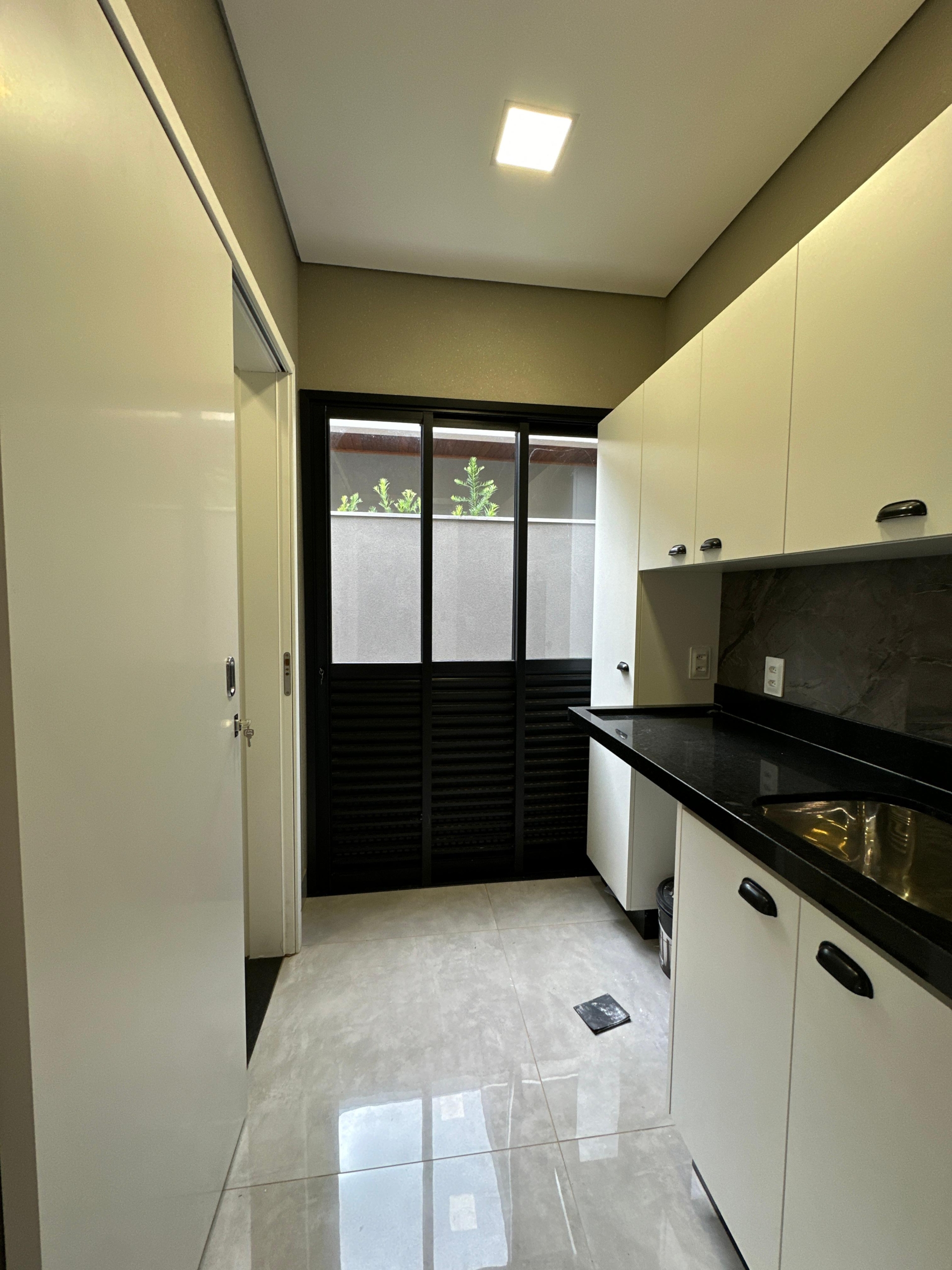 8e69c6f2-feaf-4396-b4ff-122412d4fd9b