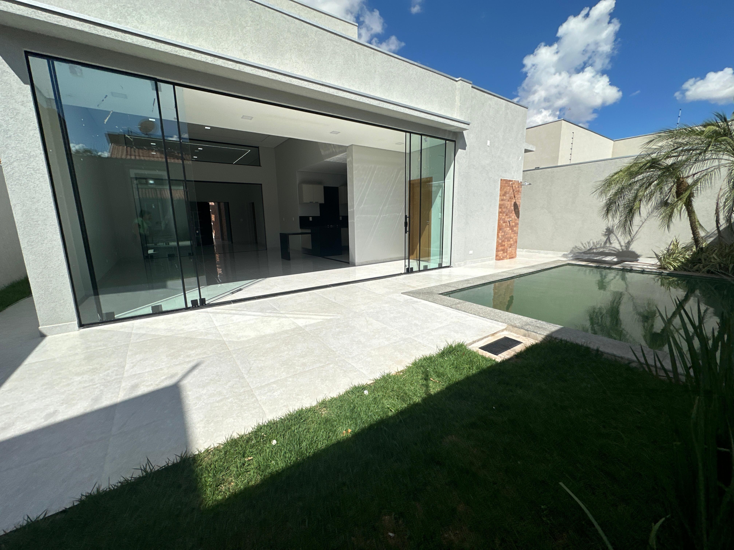 97216137-c232-4b4f-990c-0dc05d458bba