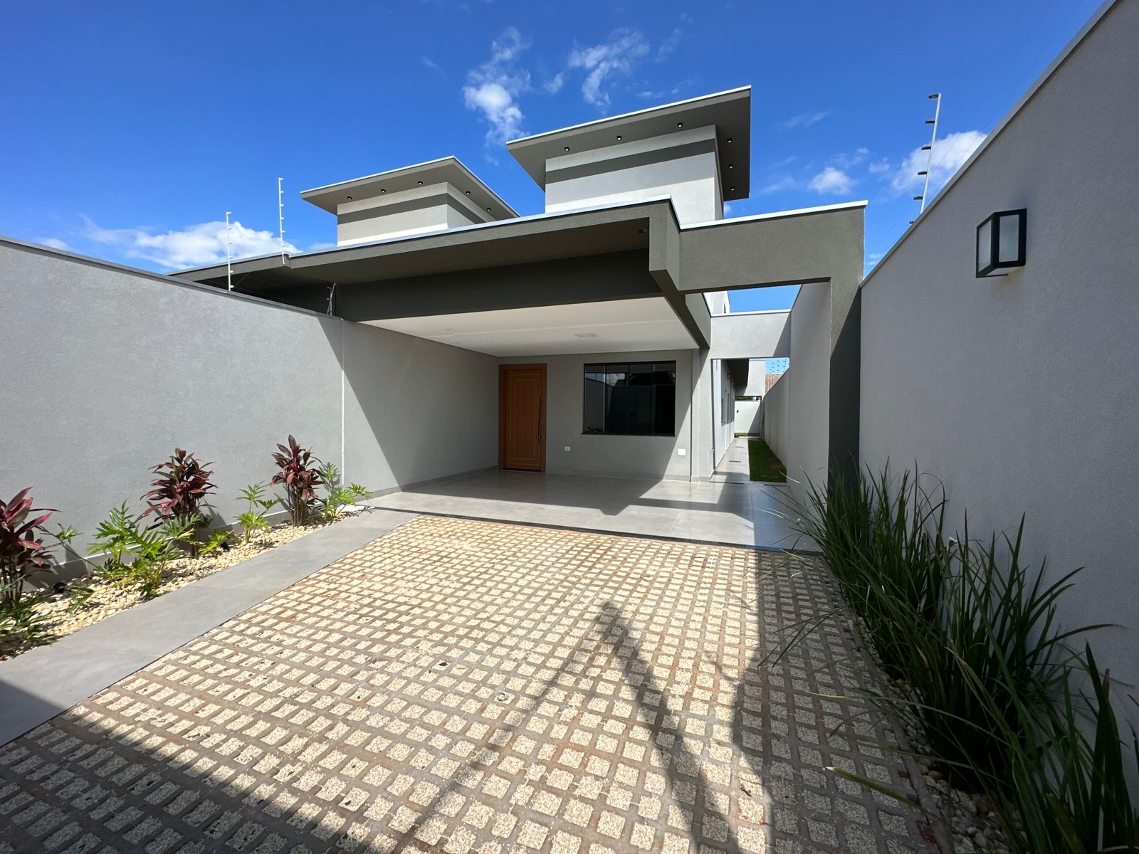 97a5f6eb-a309-415b-b847-e6063a41efa0