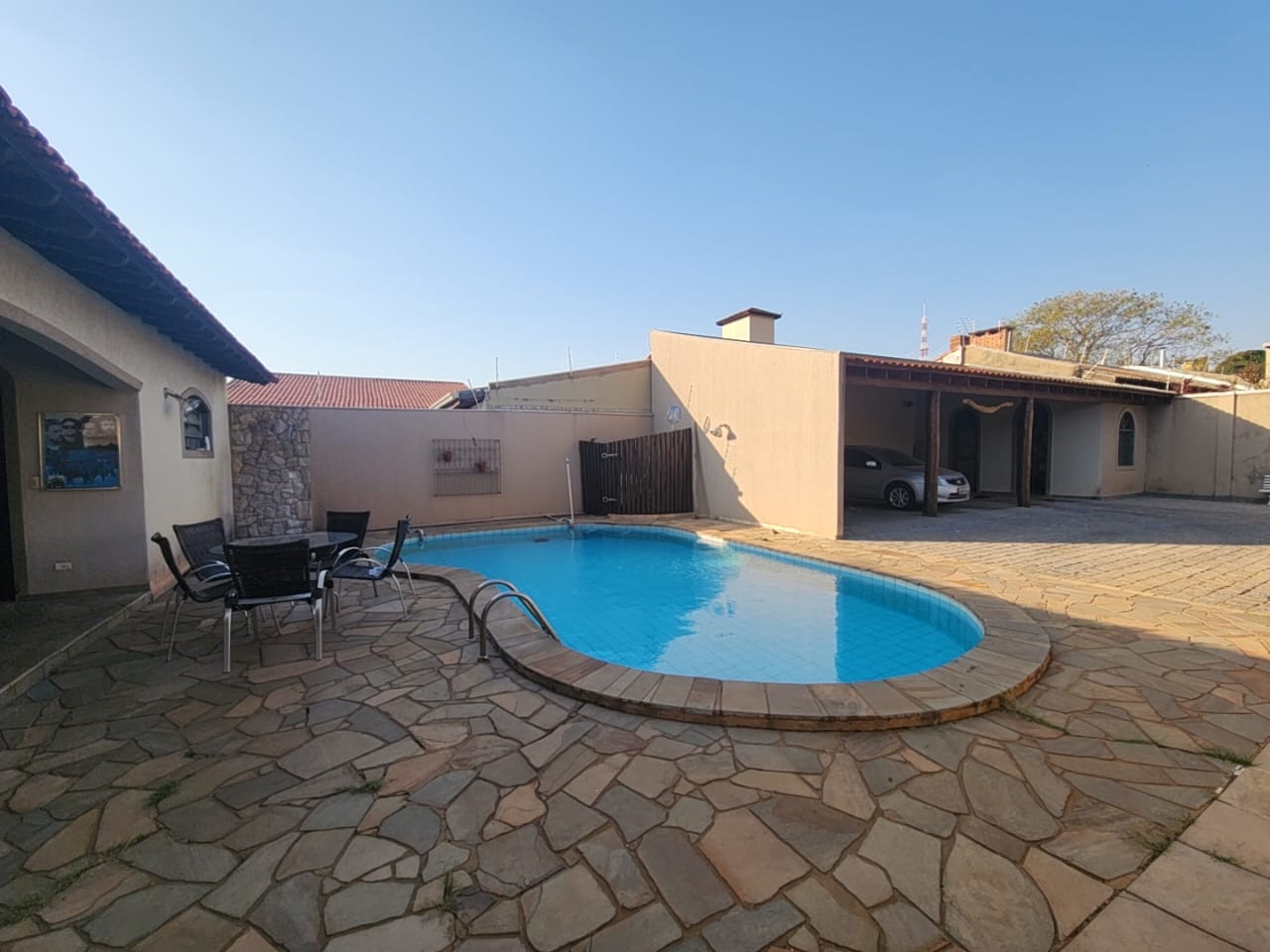 a7d8bb38-653e-47c3-a369-25a2149f1e79