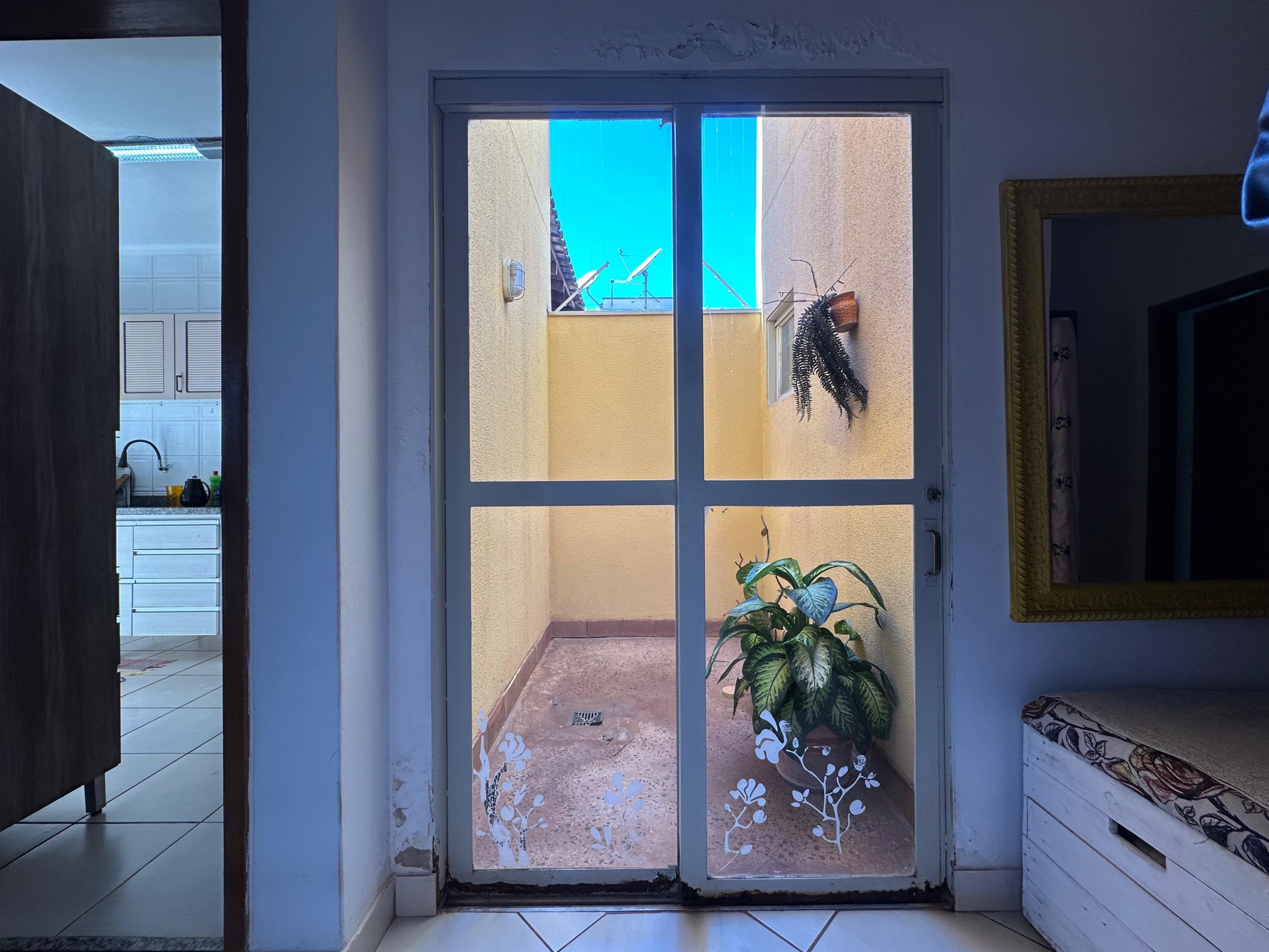 aca40812-ee44-4615-9e87-4afdbb585695