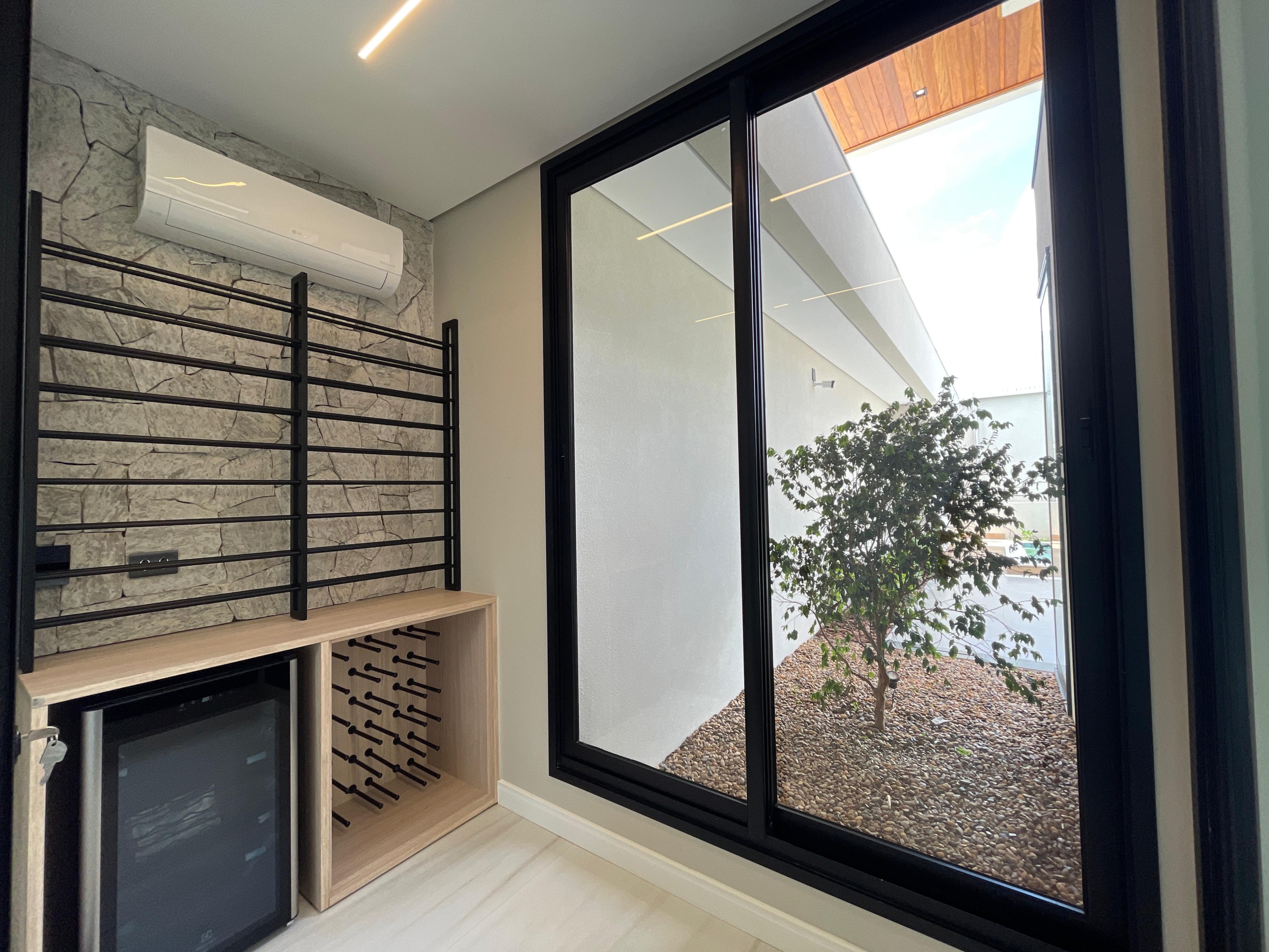 bc79801b-11b2-4dad-bb53-053674316058