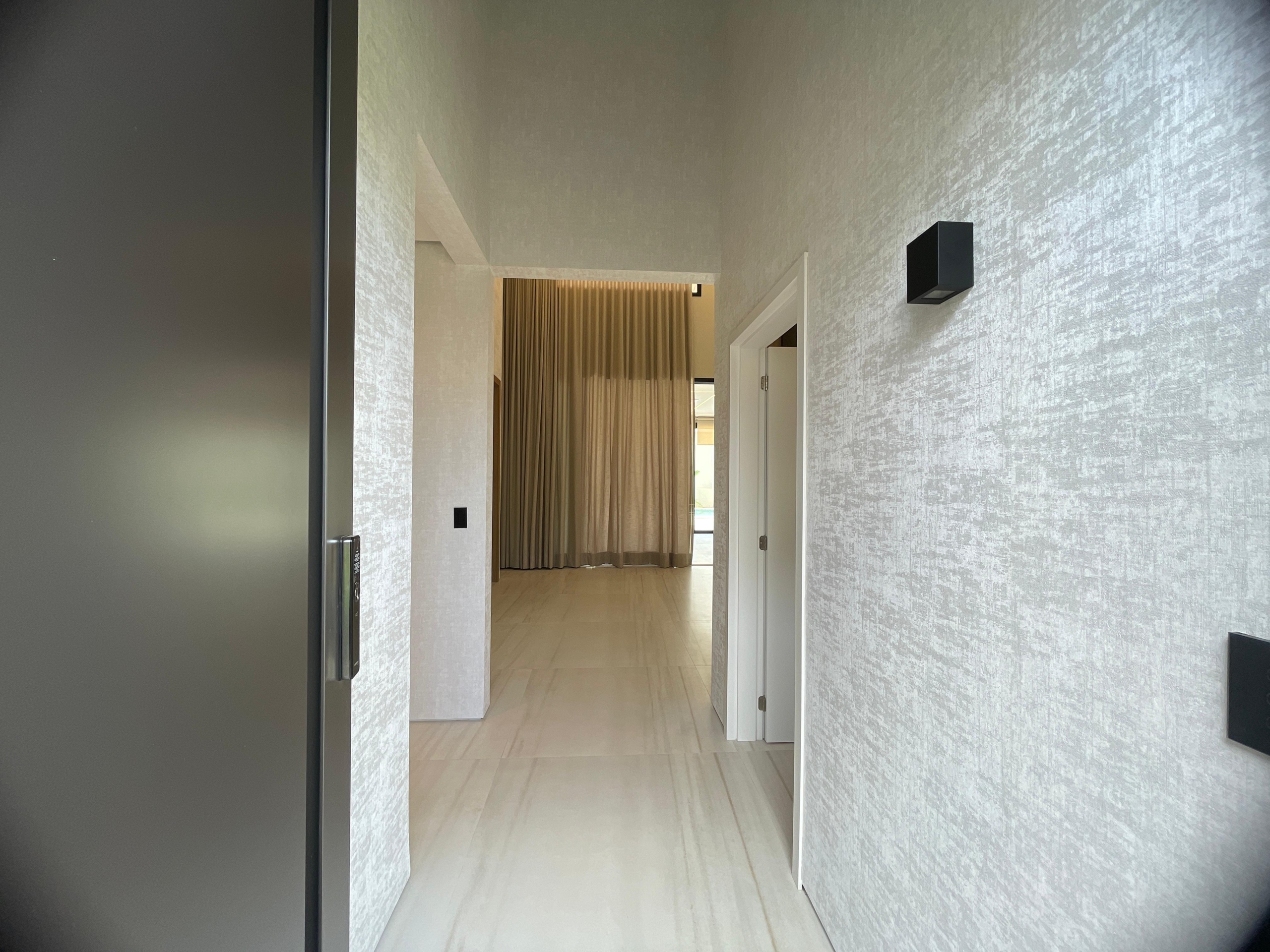 bca90dd9-0a2b-46b3-9340-acd027fd4fa2