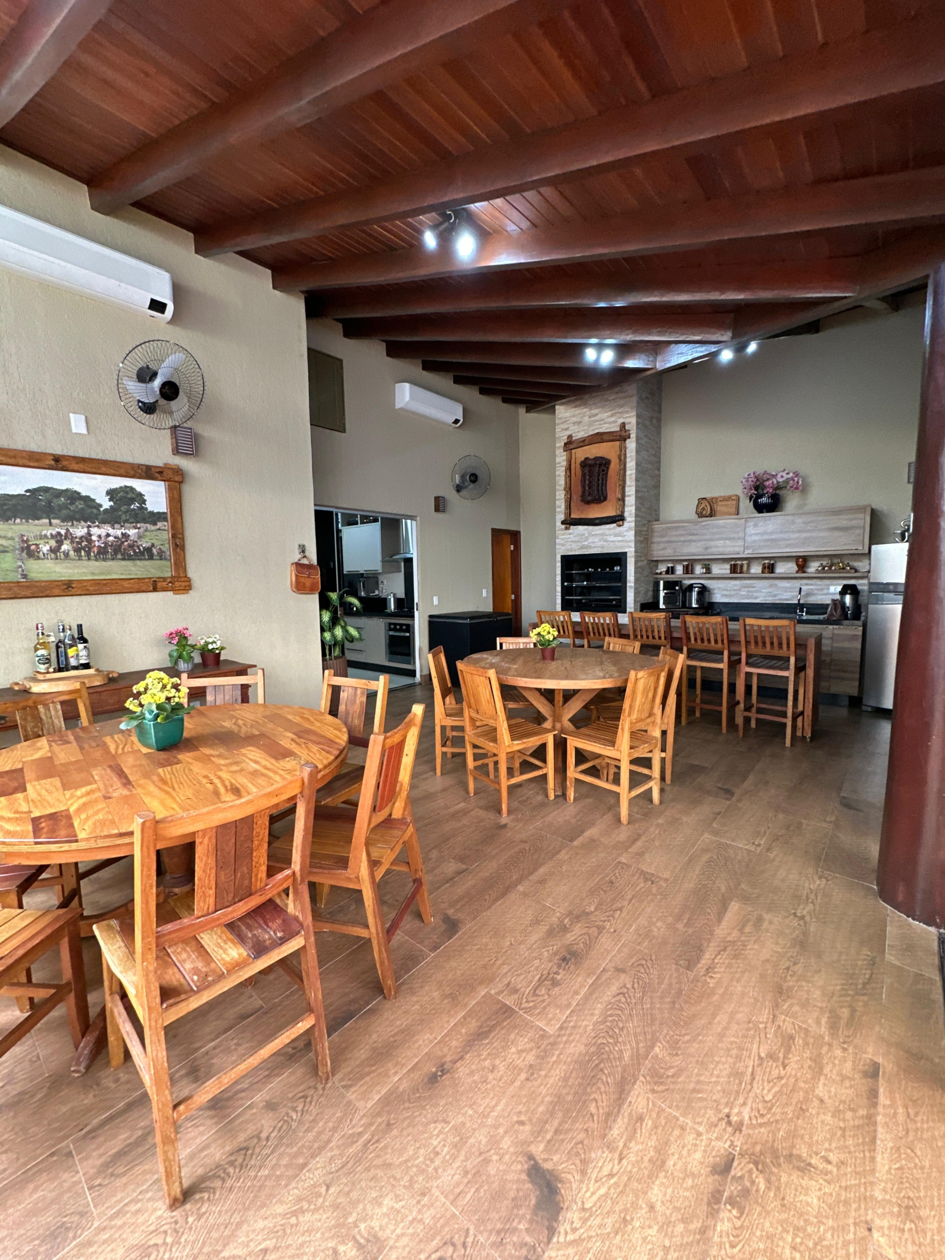 caef4aa8-65d7-4a72-9a16-56e9cd6ccb9f