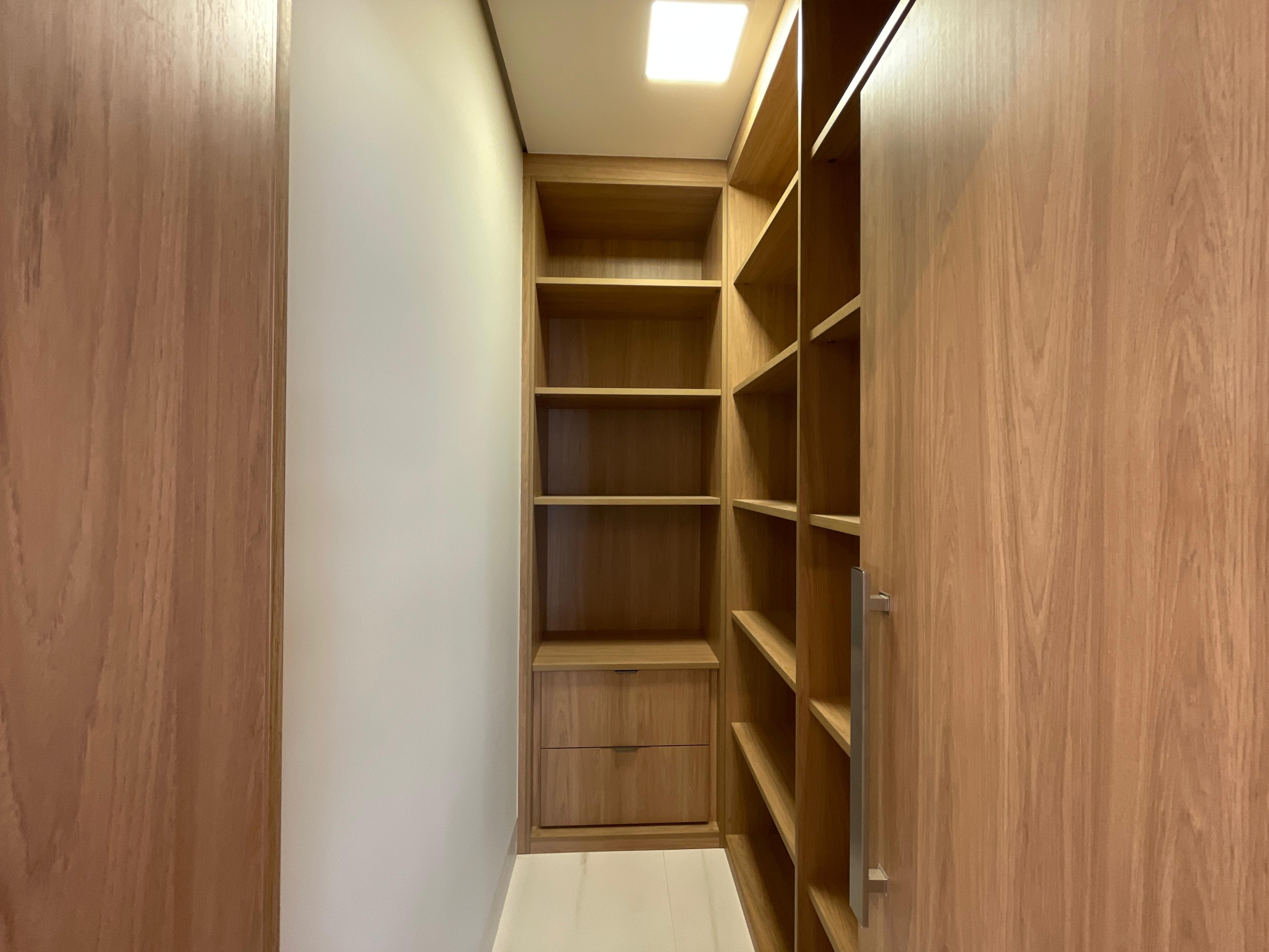 d32182c8-890f-42f2-843a-beac6d6f7b55