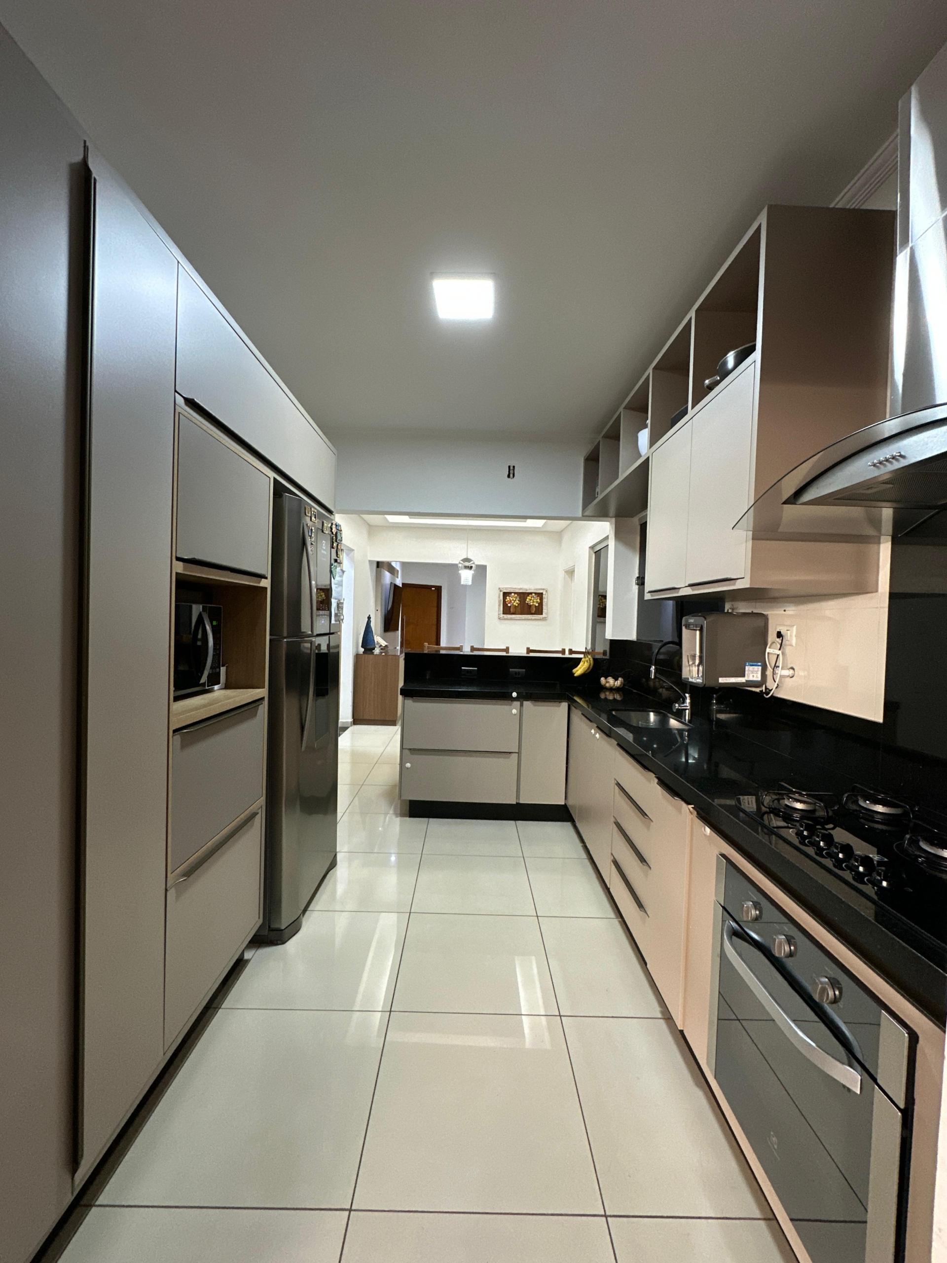 dcb0ae0e-e0d2-4f99-b7c8-57d136a23a38