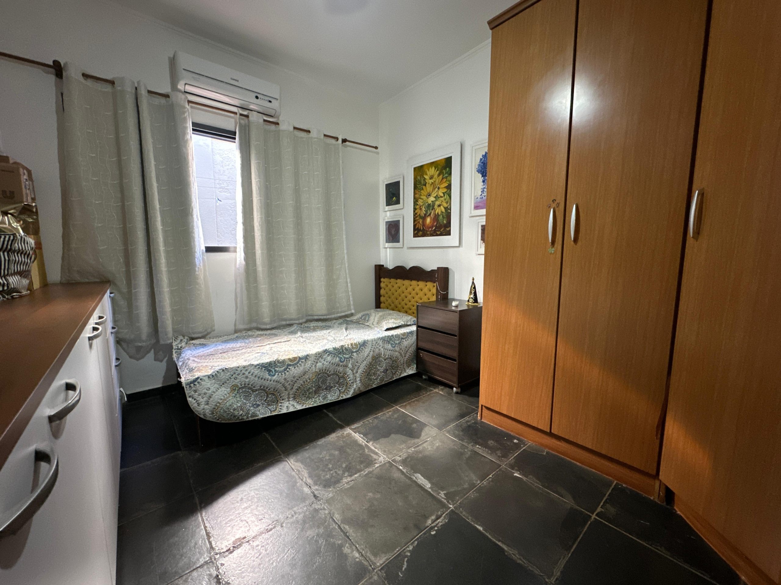 e3d36585-35f2-461f-828d-7a0542ba9d76