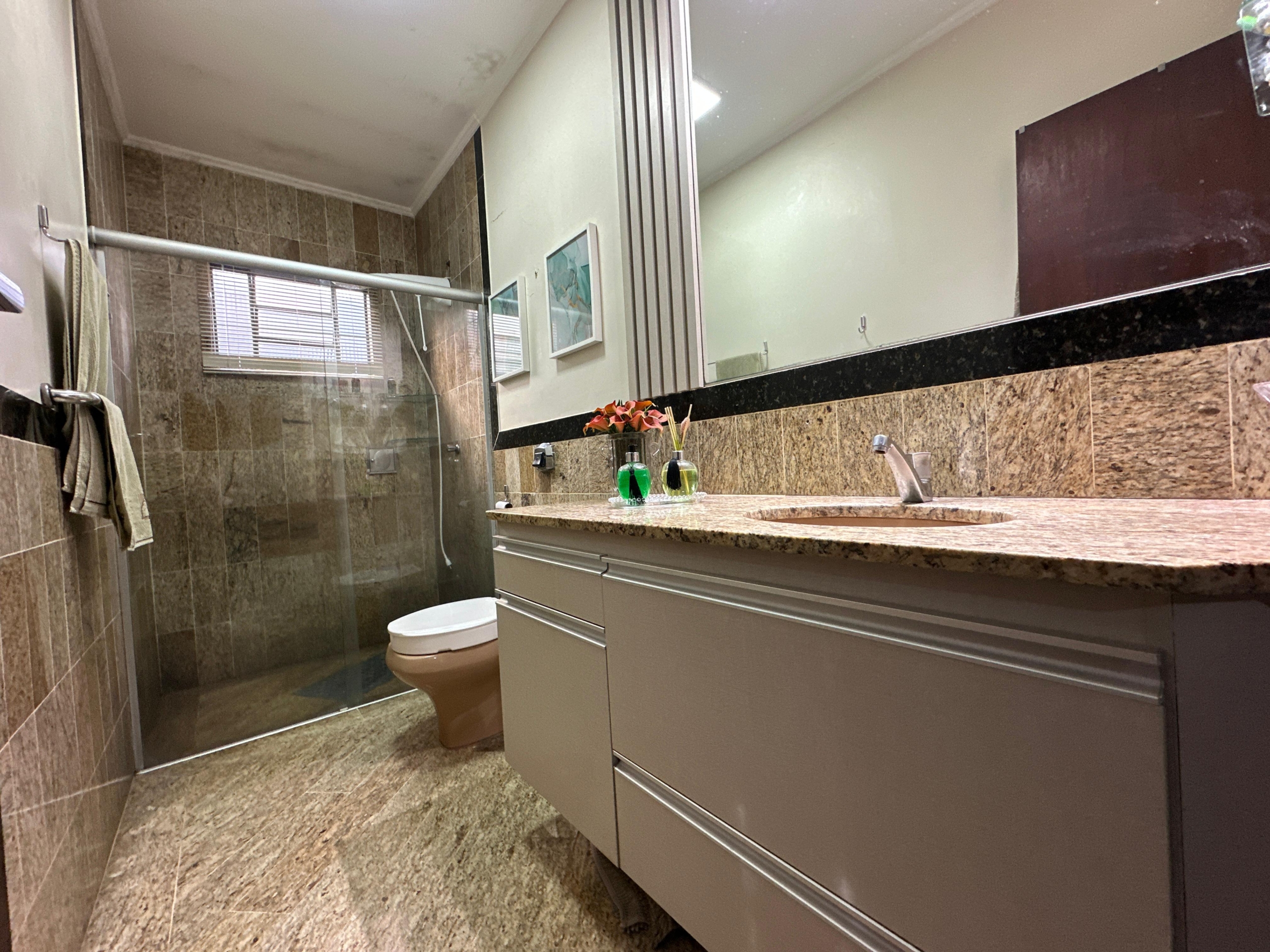 e54f1d5d-4739-4c2c-8ea0-b0558612987d