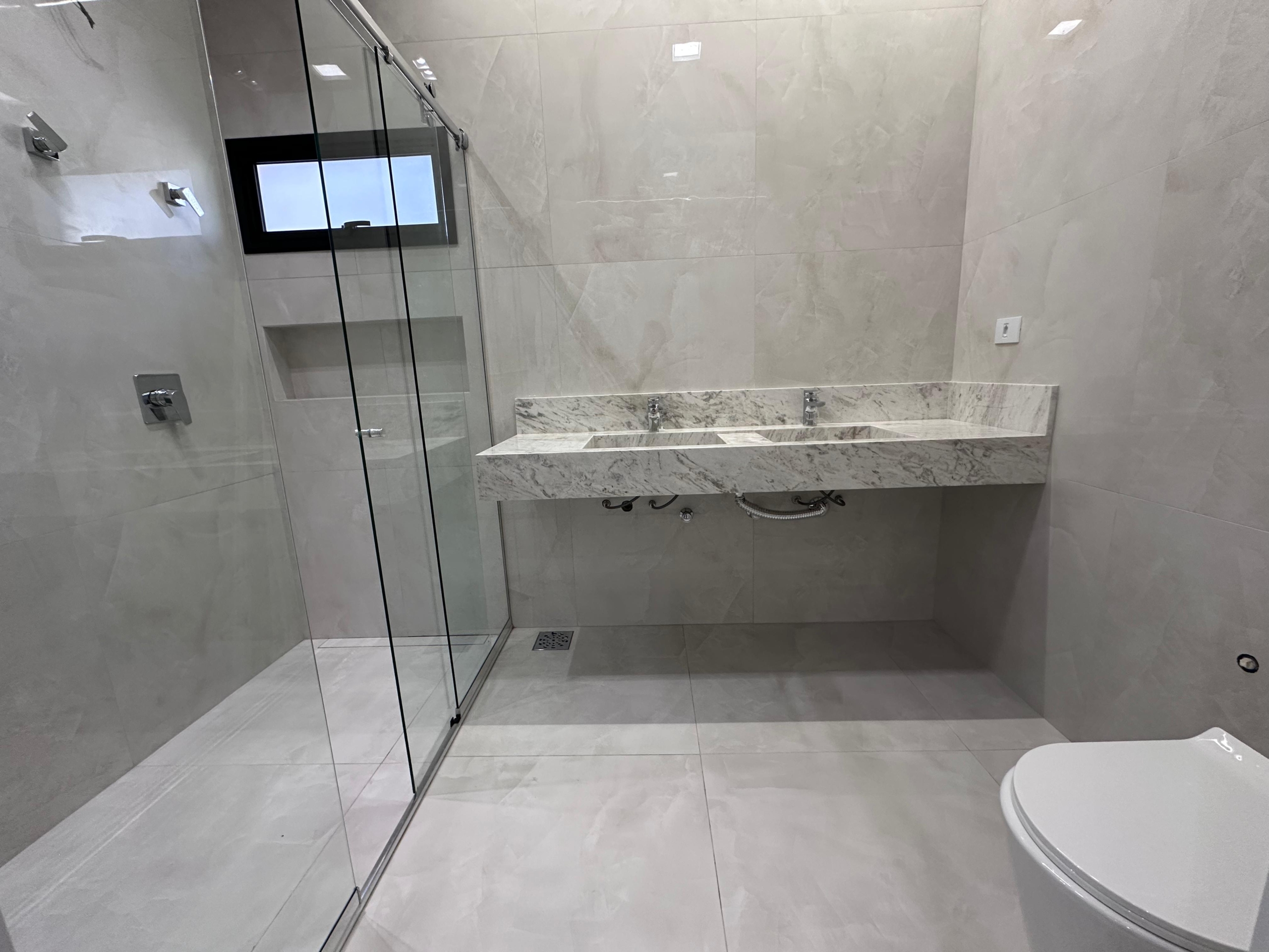 e6e12090-ef0c-42bd-89bc-24b159fe5fde