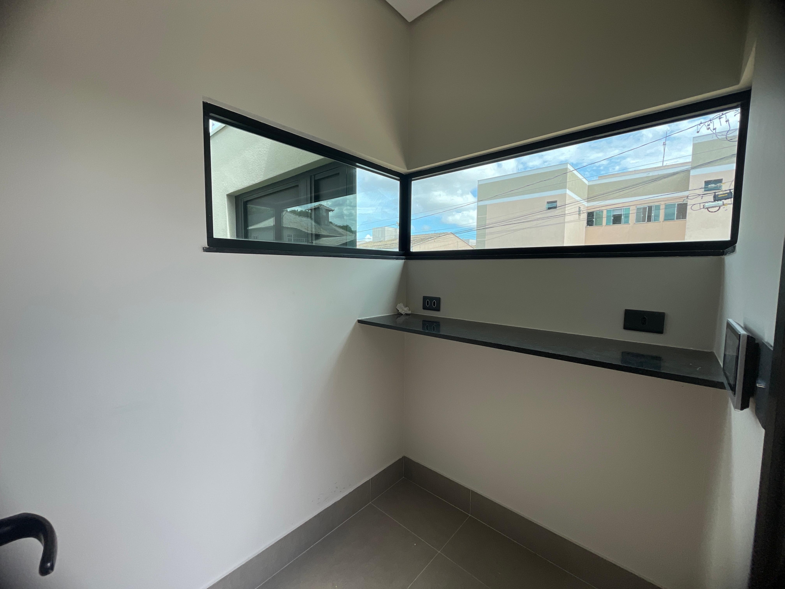 ec69a1f1-90d8-4386-95da-bb16e9daa0e6