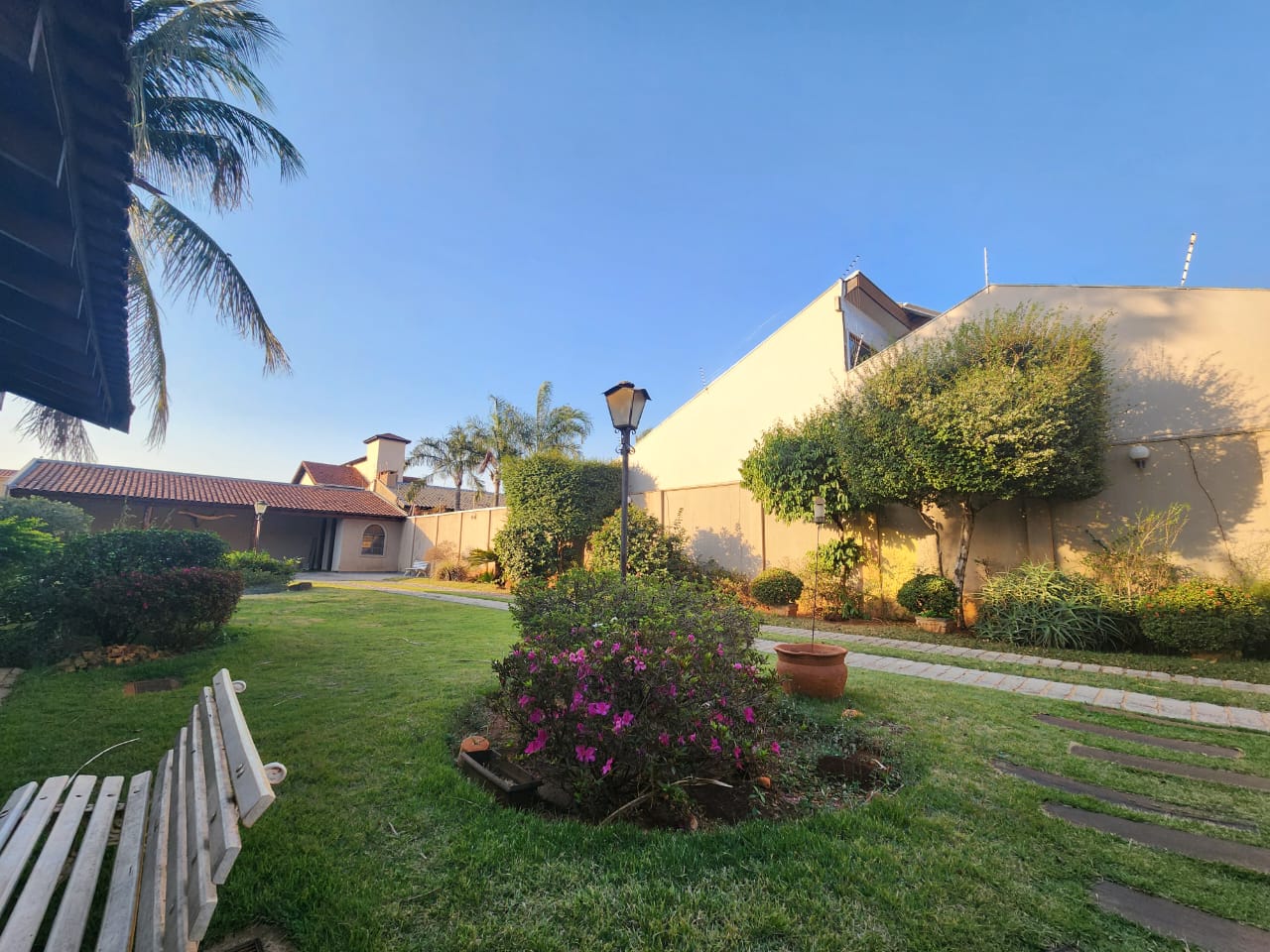 fa1a1a99-e85e-4e54-989e-ad9fd36c1fc2