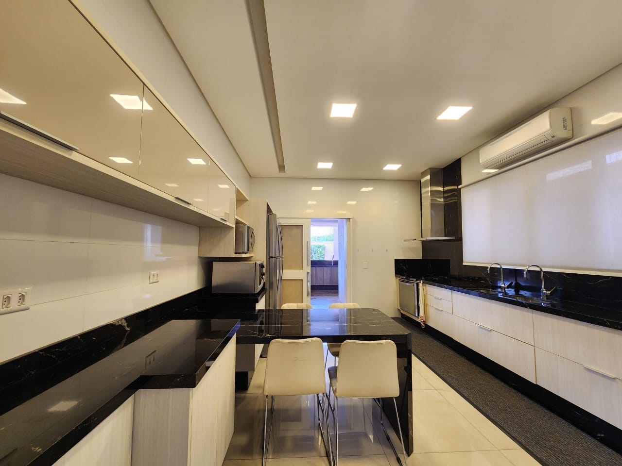 038f5c11-8766-4bde-9783-0fa6cd380228_Easy-Resize.com