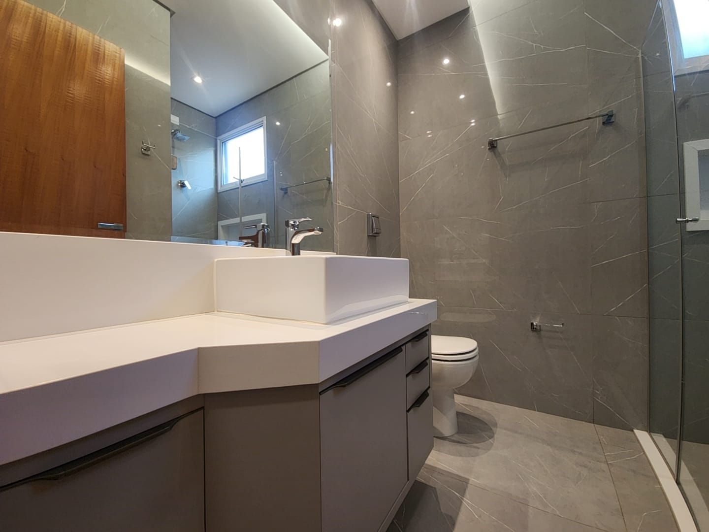 0cb23dec-e4d3-46a9-8bdb-1f9bd5b050f1