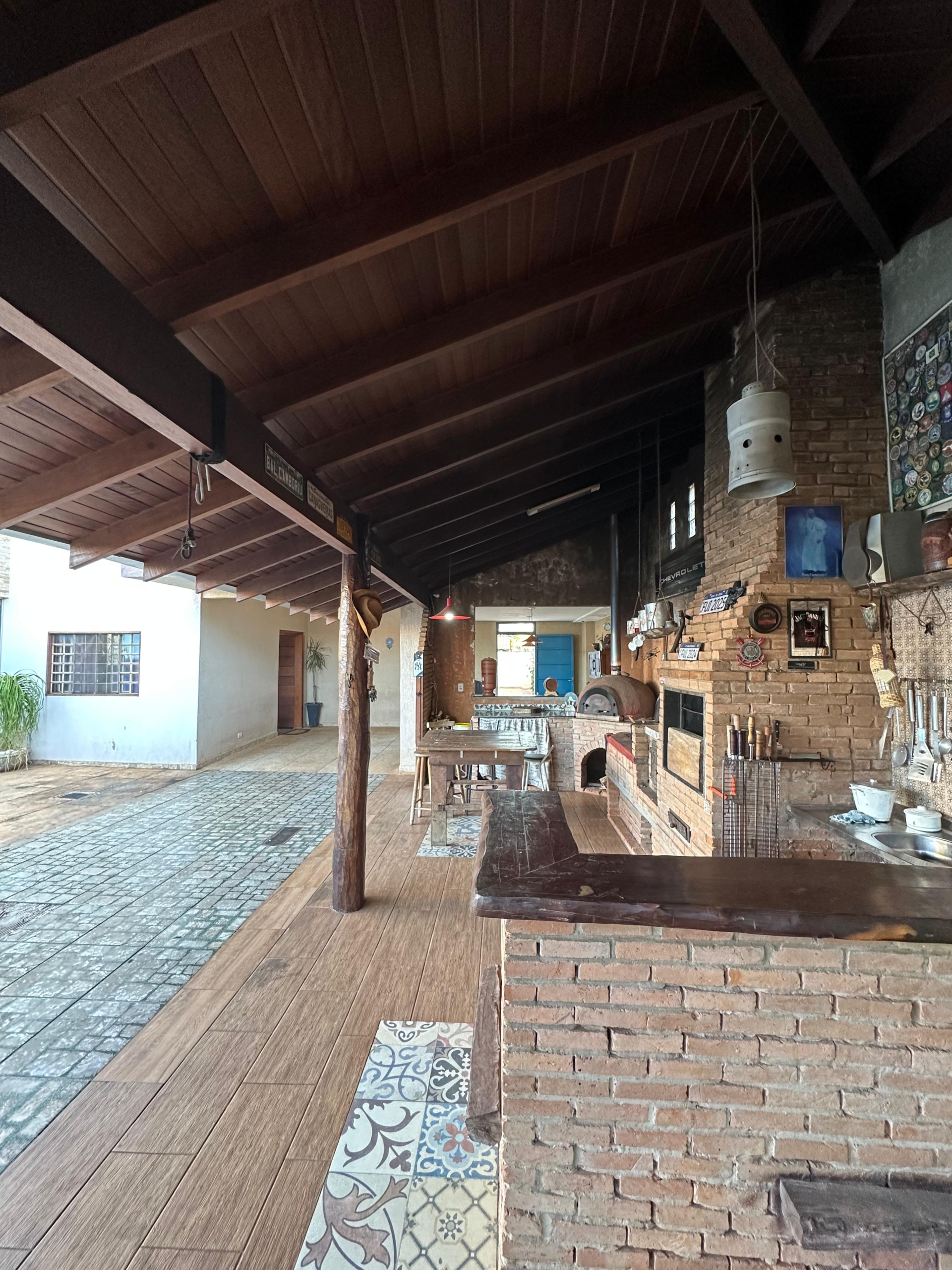 1a5f51a4-f326-401c-9343-2e715b6acacf