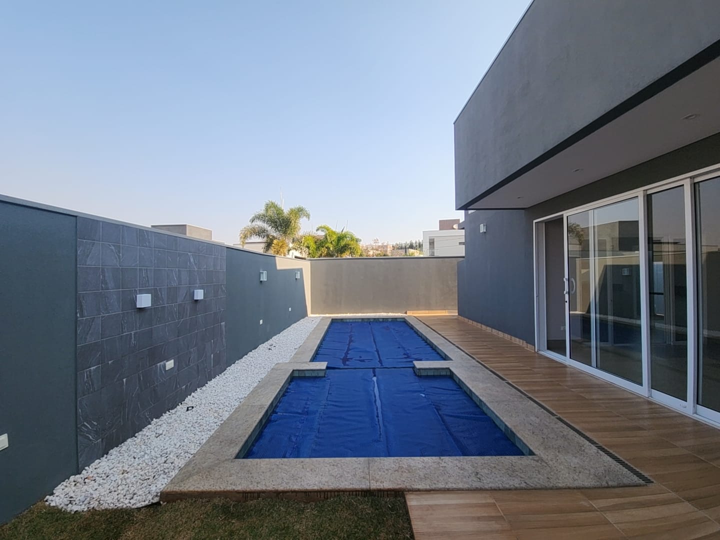 1ae61d93-862e-4abc-815c-e60f9b31d6d4