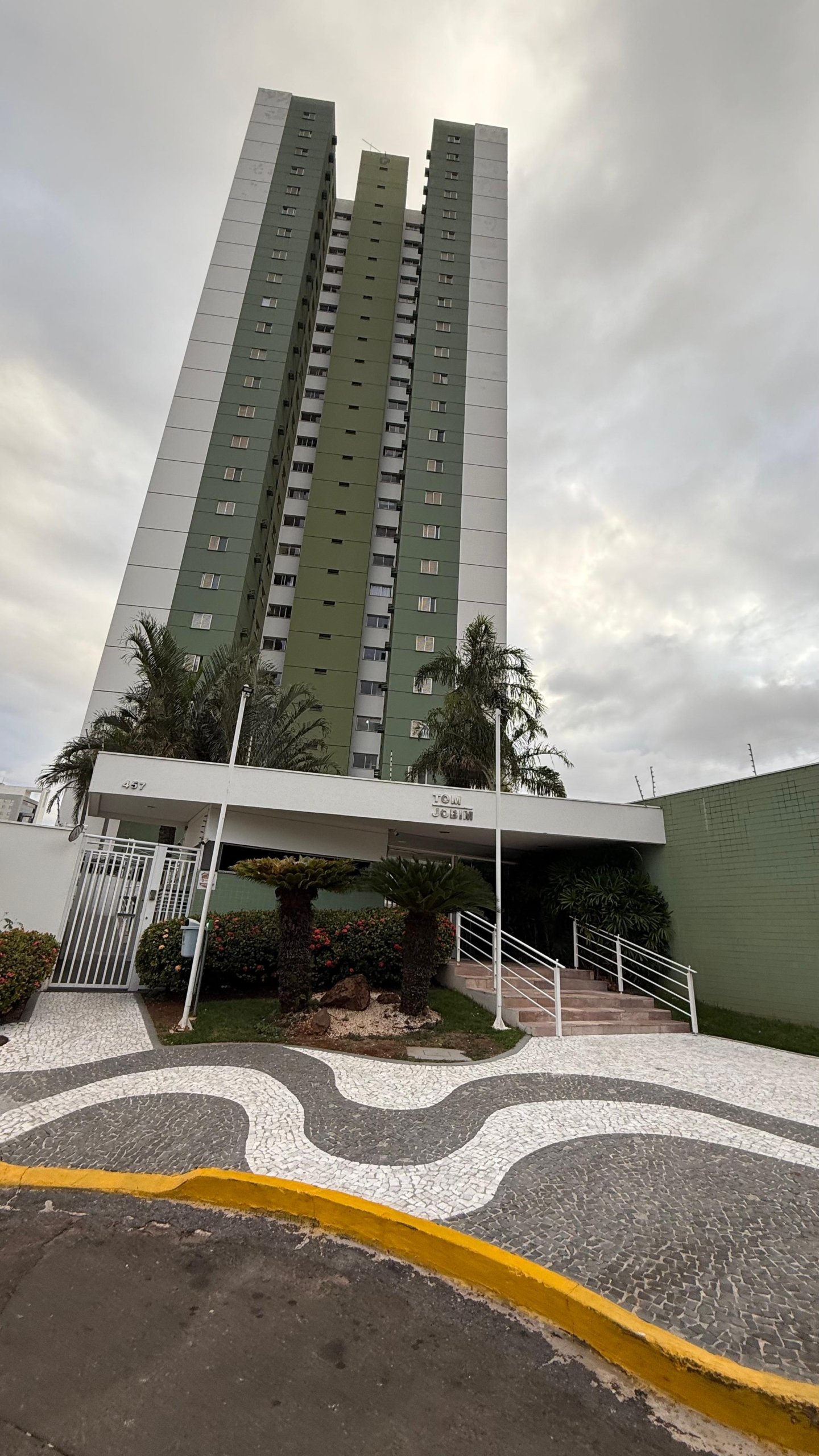 4313b197-a502-45c7-bf36-85a9671c8bbc