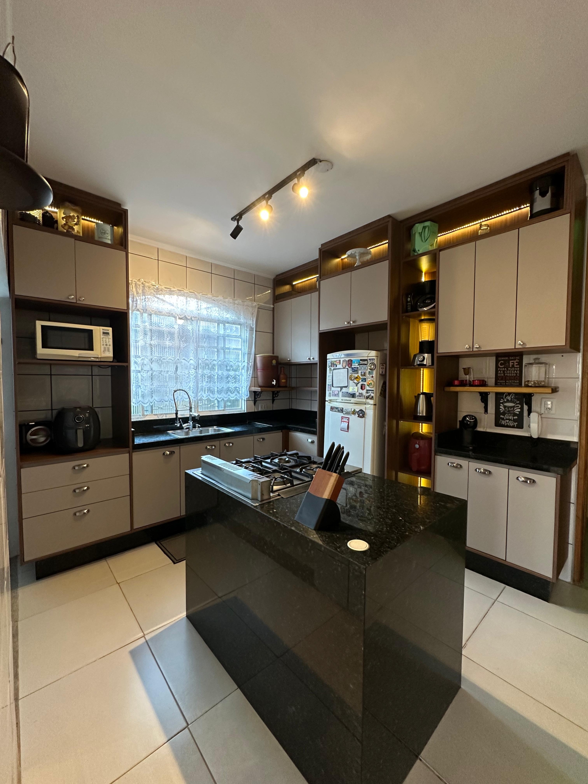 619cc941-39dc-46e0-bfb3-4fa51c4bc785