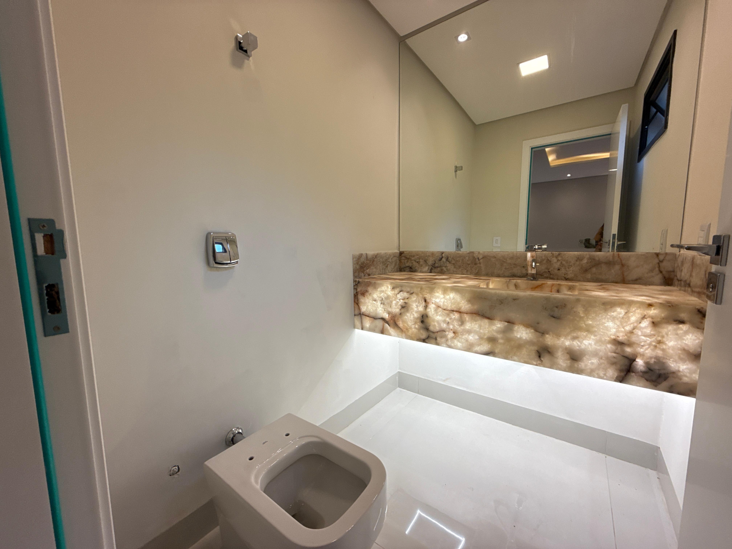 716feb9d-e0de-4db6-a592-87aa4a8458f6