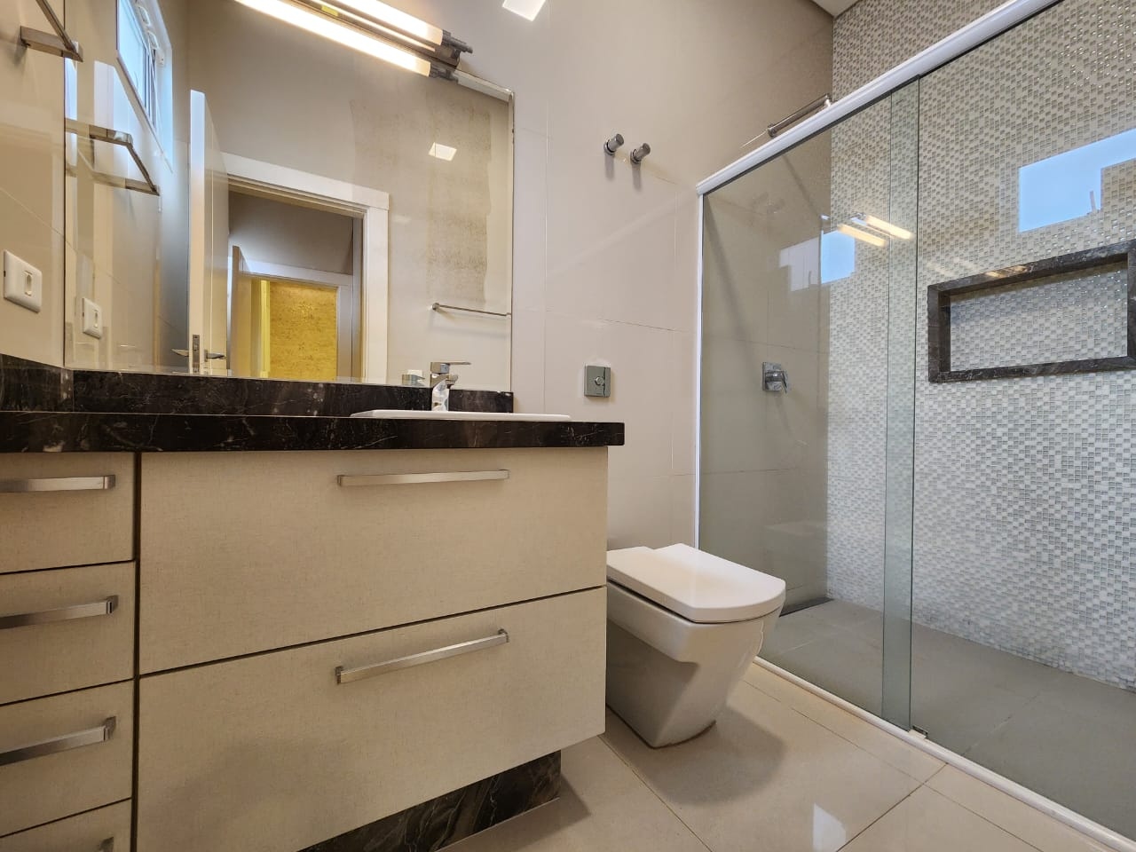 78f39d82-b082-4fc6-9b26-02704c807c6c_Easy-Resize.com