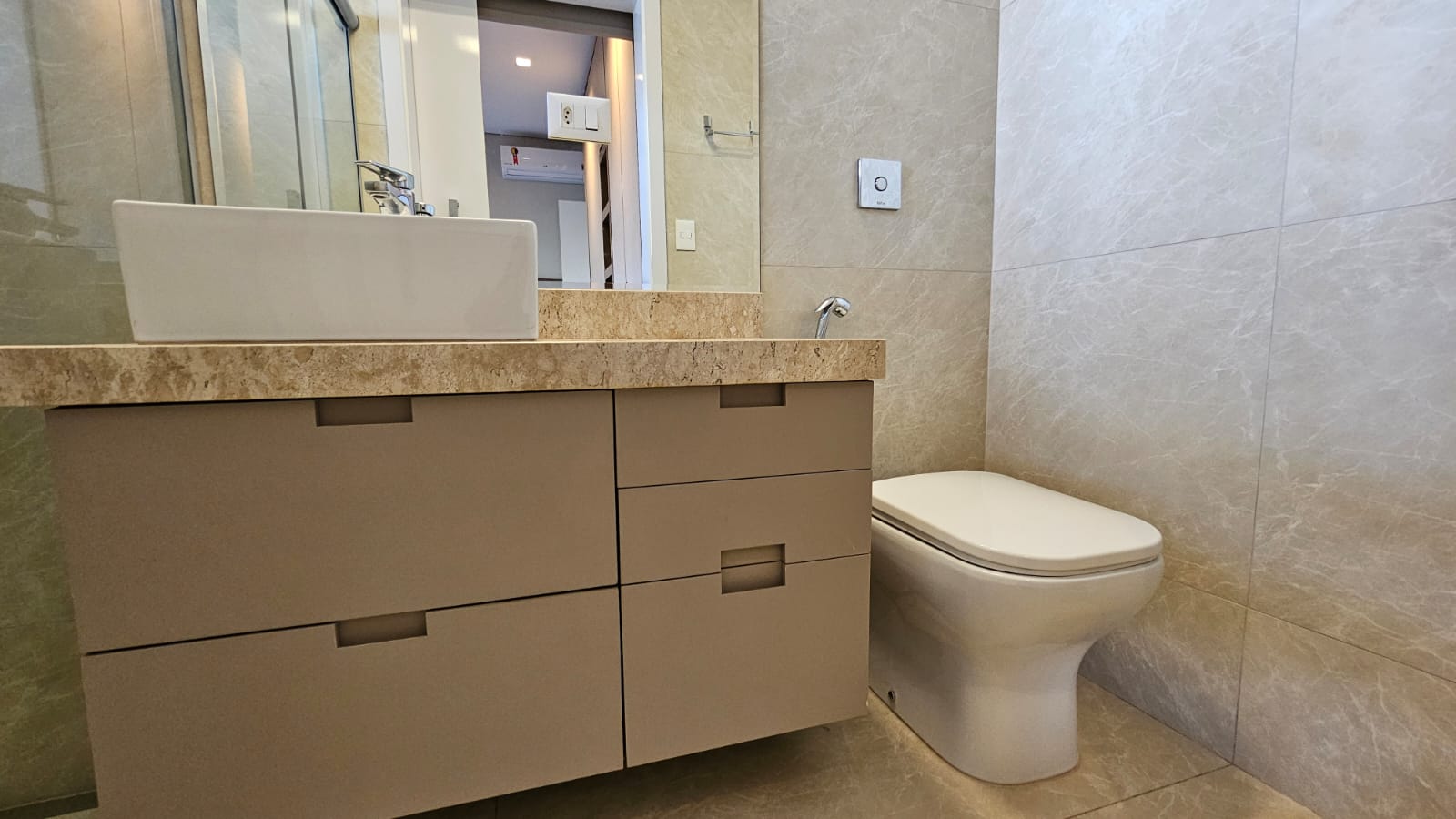 8641d040-4ed6-4f74-b4c2-d172cc27354d