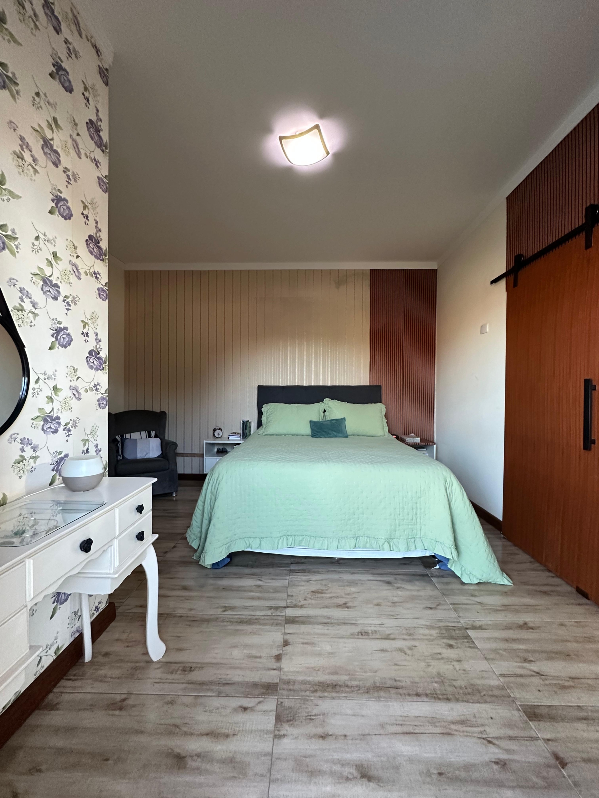 8c4bc35f-b878-43ee-99c9-177f51364597