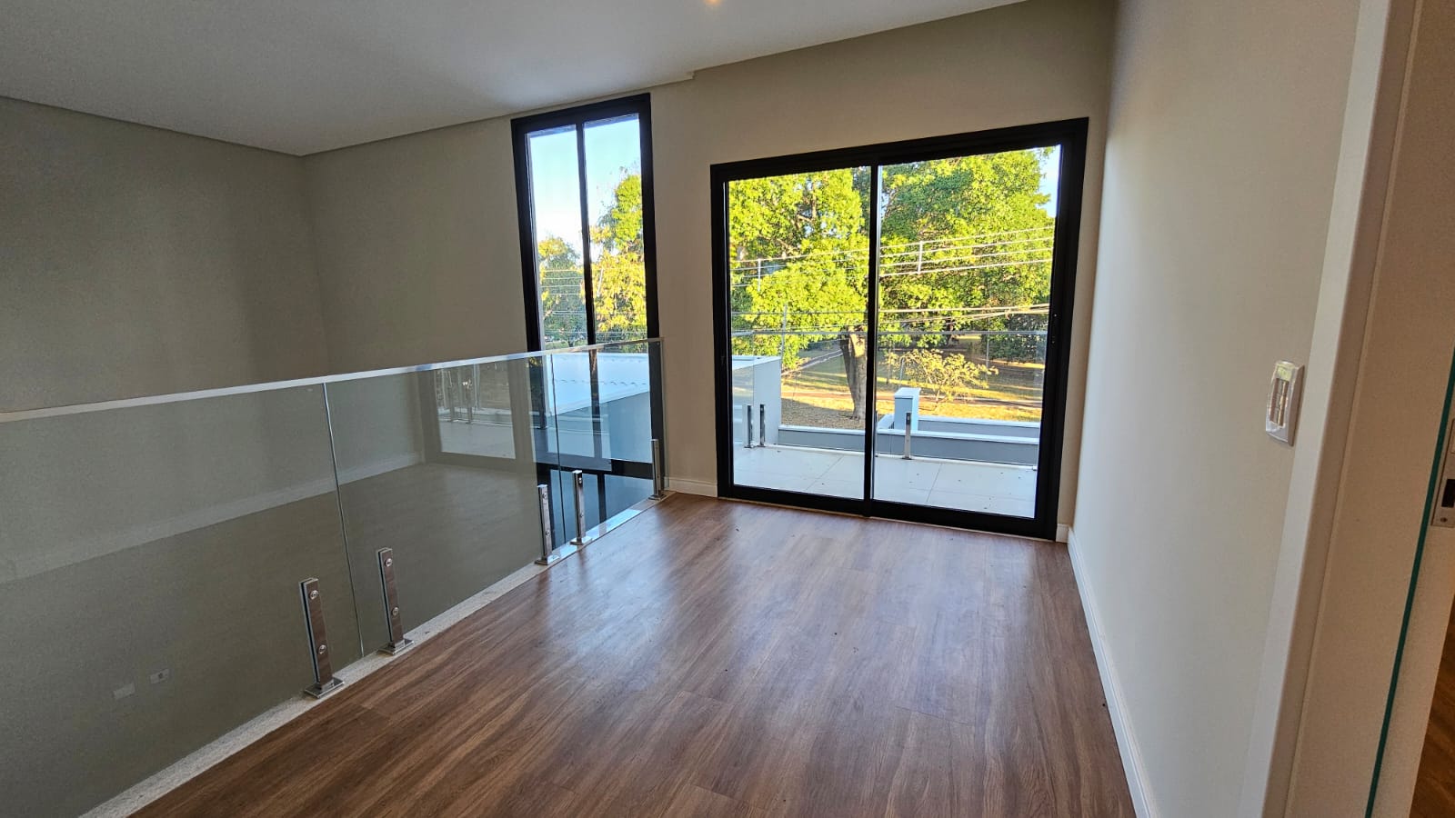 934691e6-56e1-43b1-a330-b9f81dc4622a