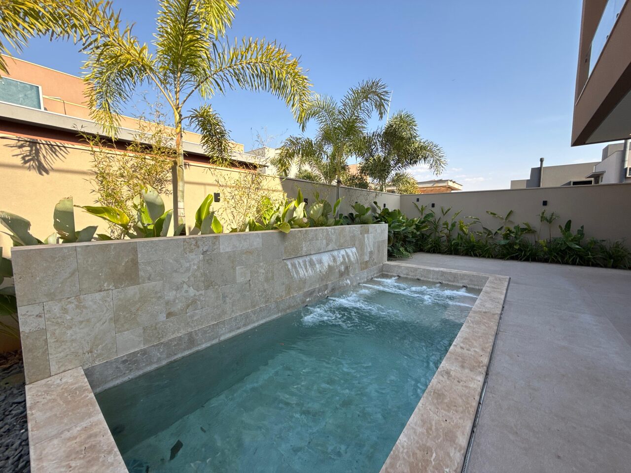 WhatsApp Image 2025-09-23 at 07.40.05_Easy-Resize.com