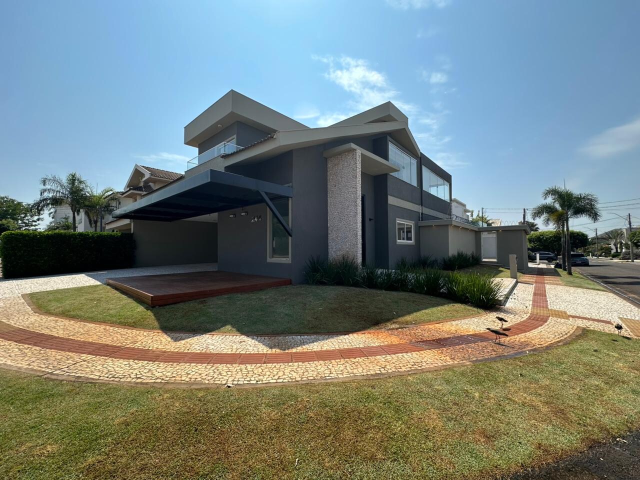 WhatsApp Image 2025-10-10 at 14.02.30_Easy-Resize.com