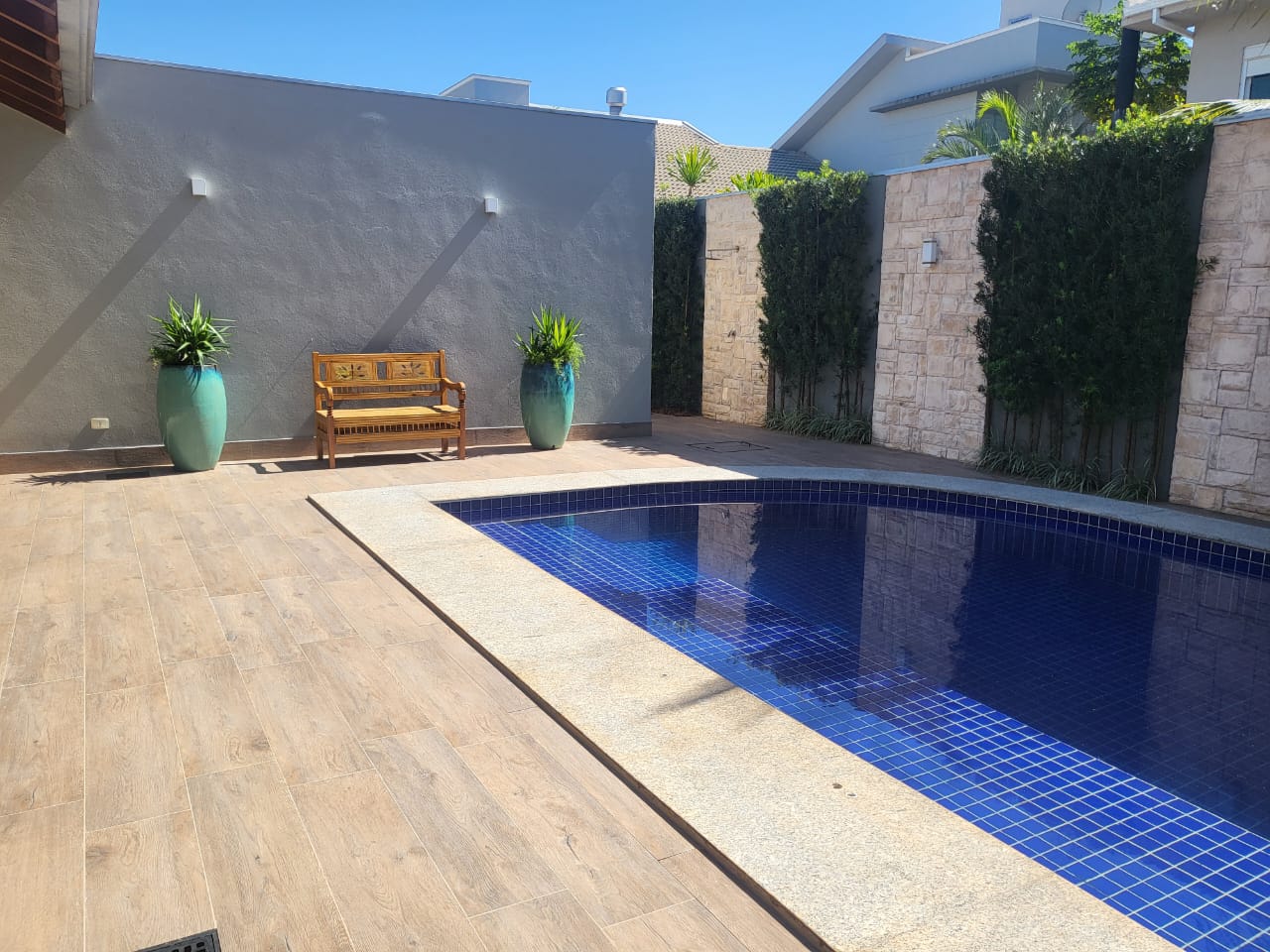 WhatsApp Image 2025-10-29 at 18.18.02