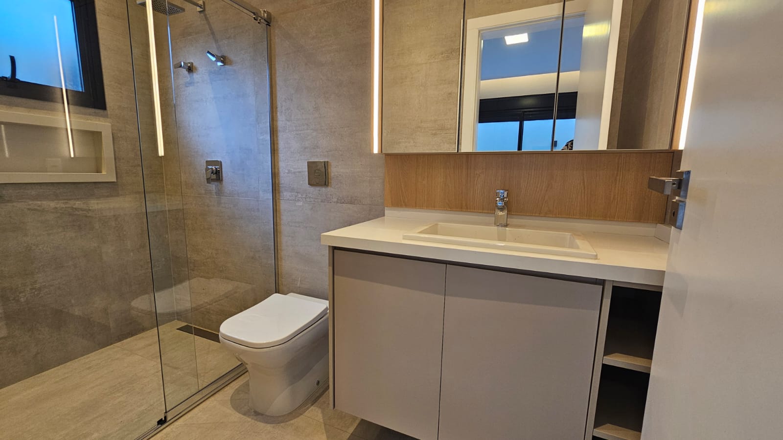 WhatsApp Image 2025-11-03 at 12.18.33