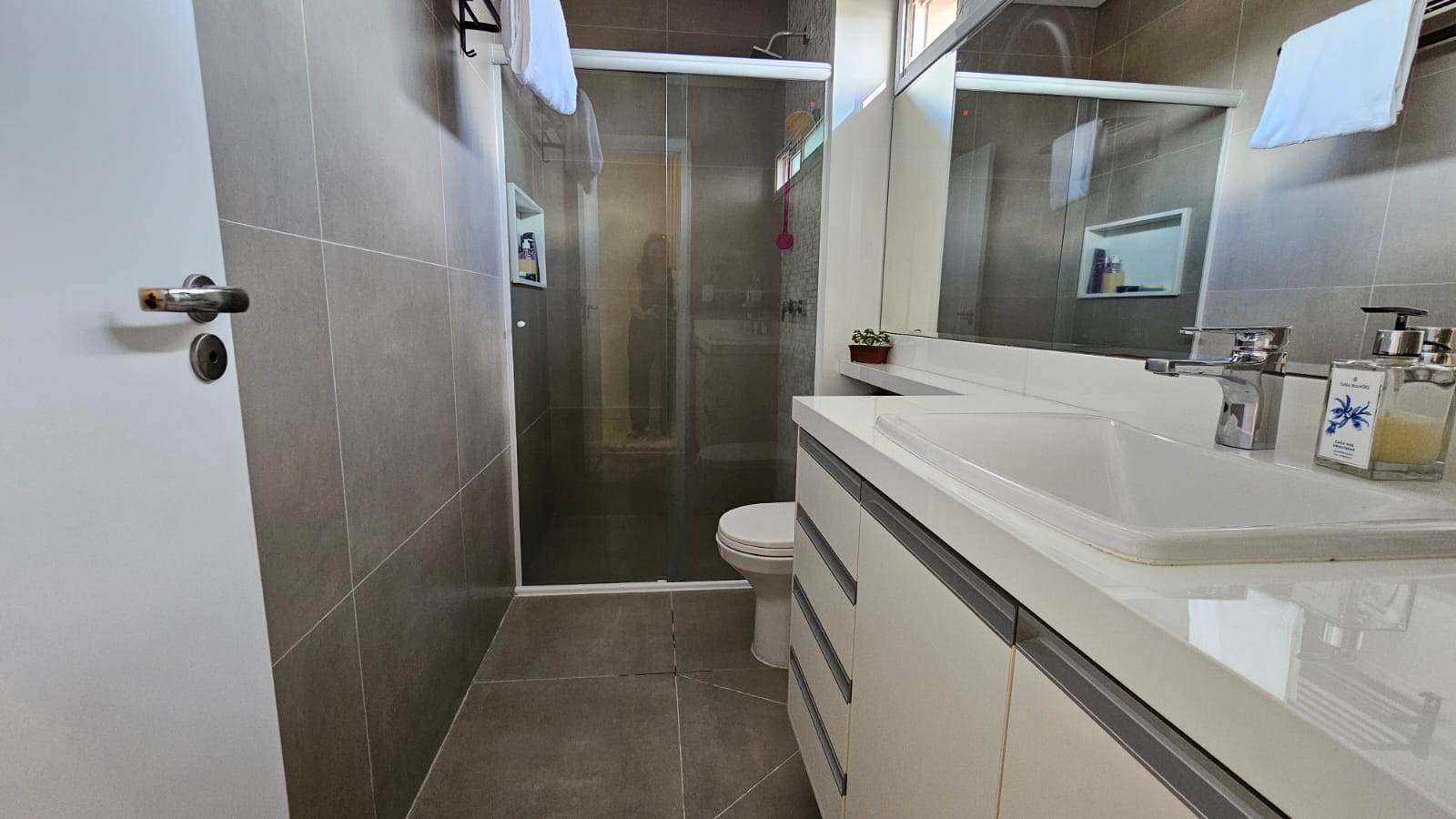 WhatsApp Image 2025-11-10 at 13.16.24