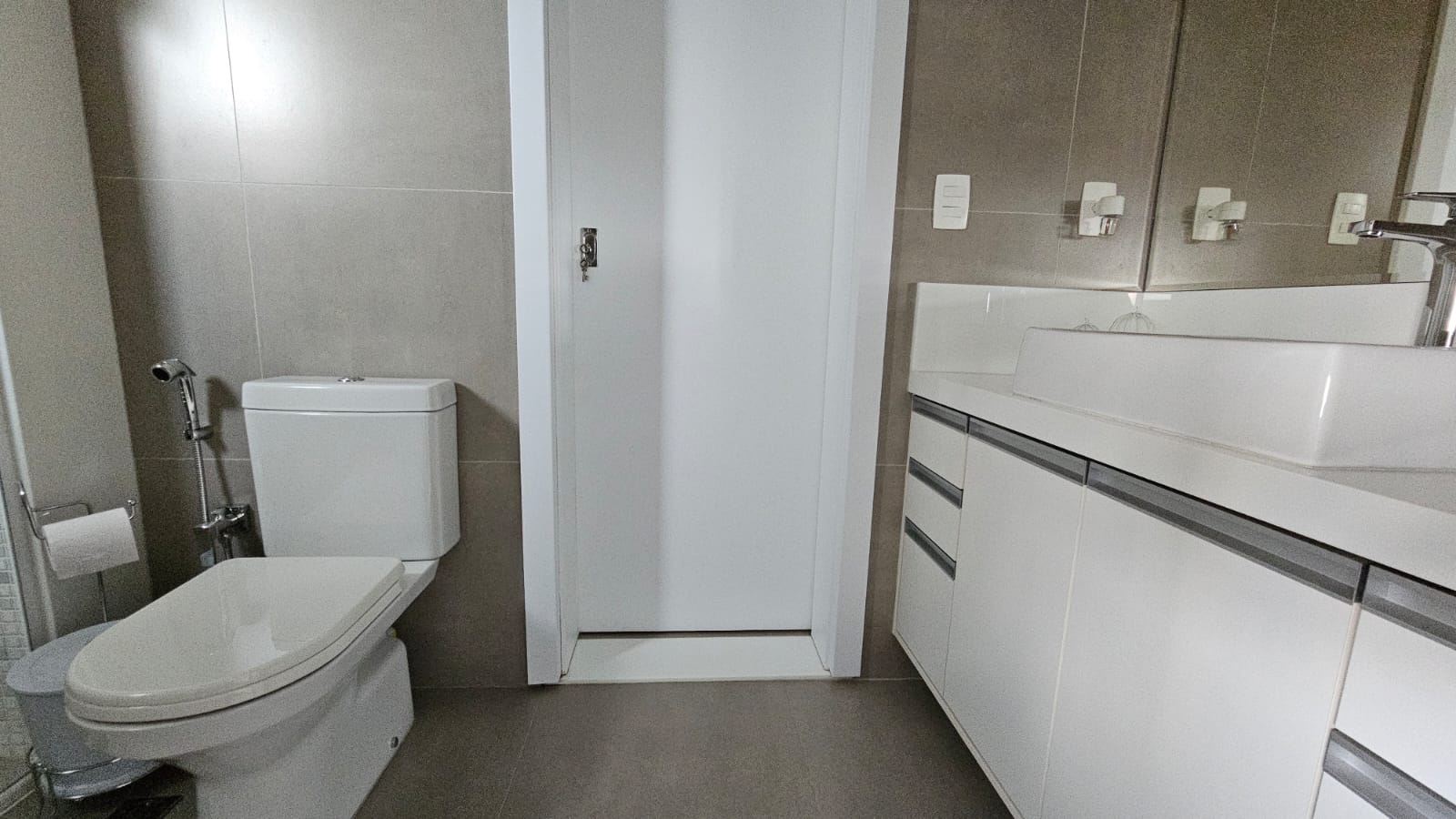 WhatsApp Image 2025-11-10 at 13.17.23