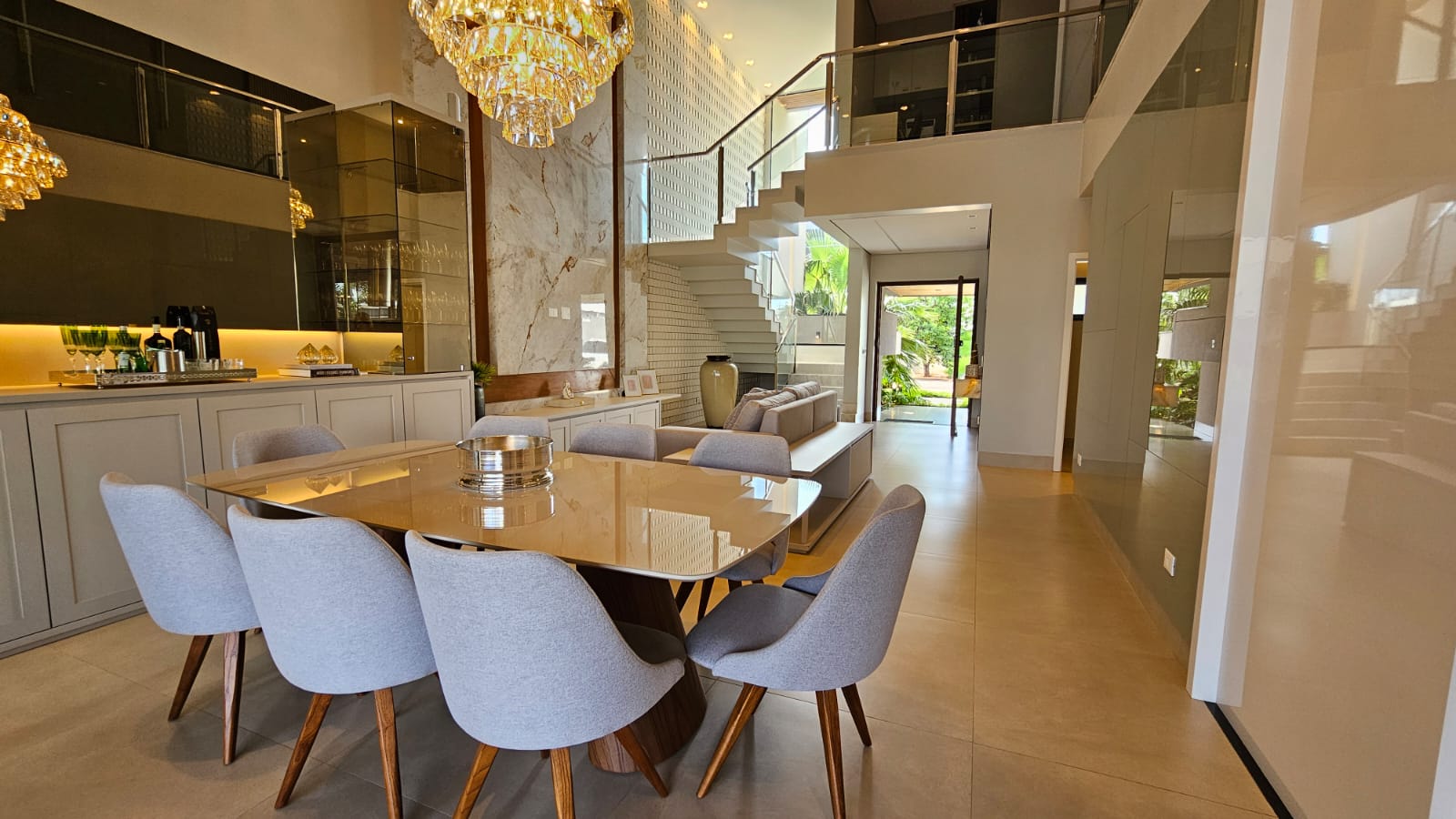 a80f7e0e-66d2-4d70-9f64-b84957f93878